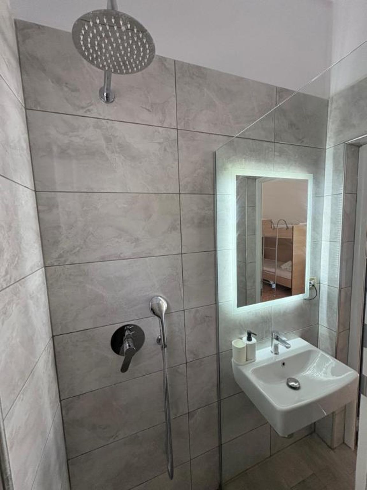 Yard Paradise Rooms Dhermi