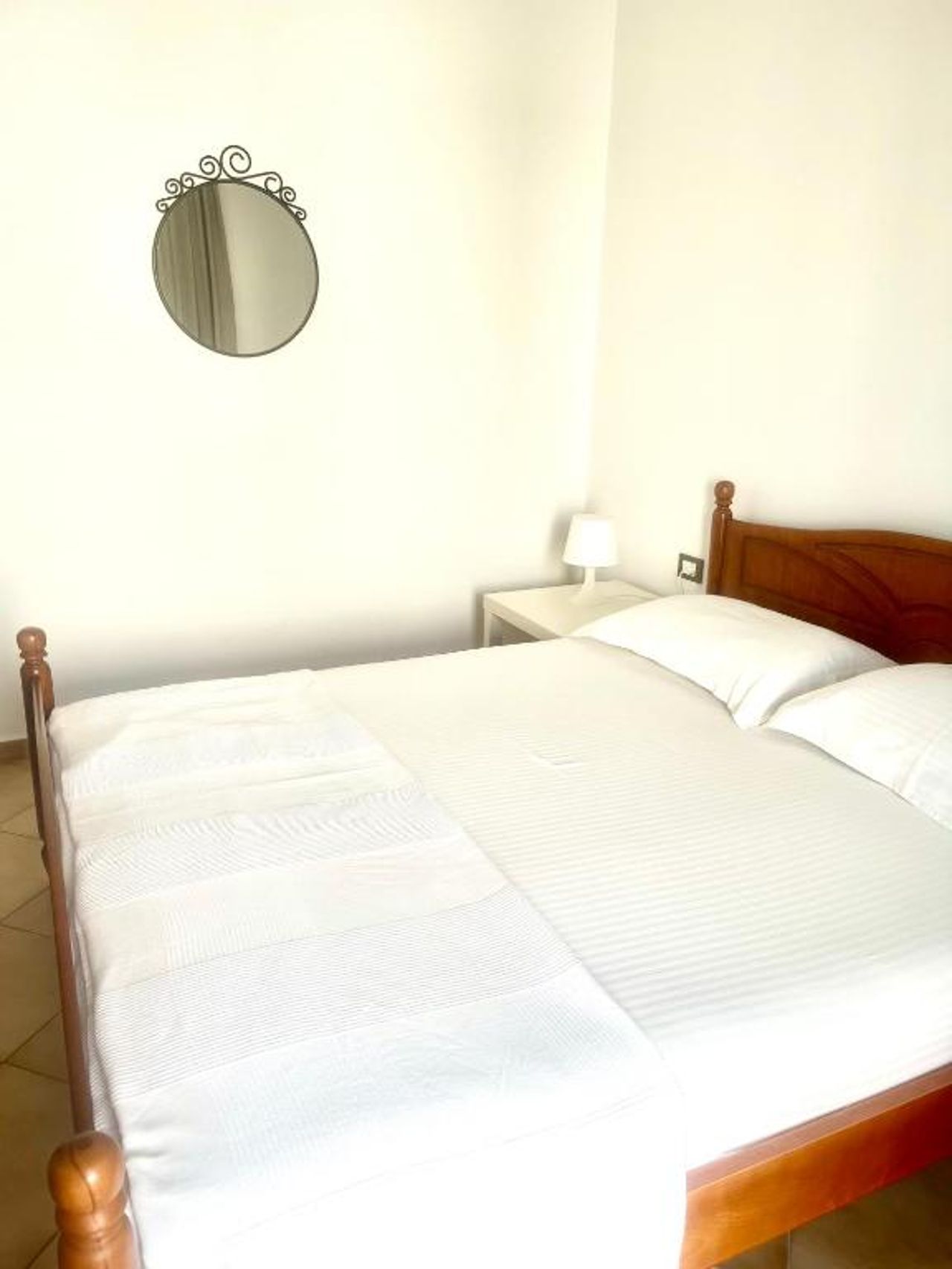 Saranda Rooms - Port