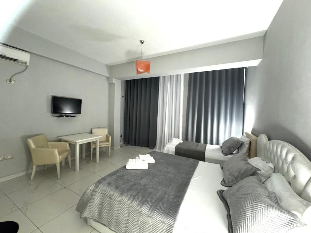 Grand Hotel Gjyshi