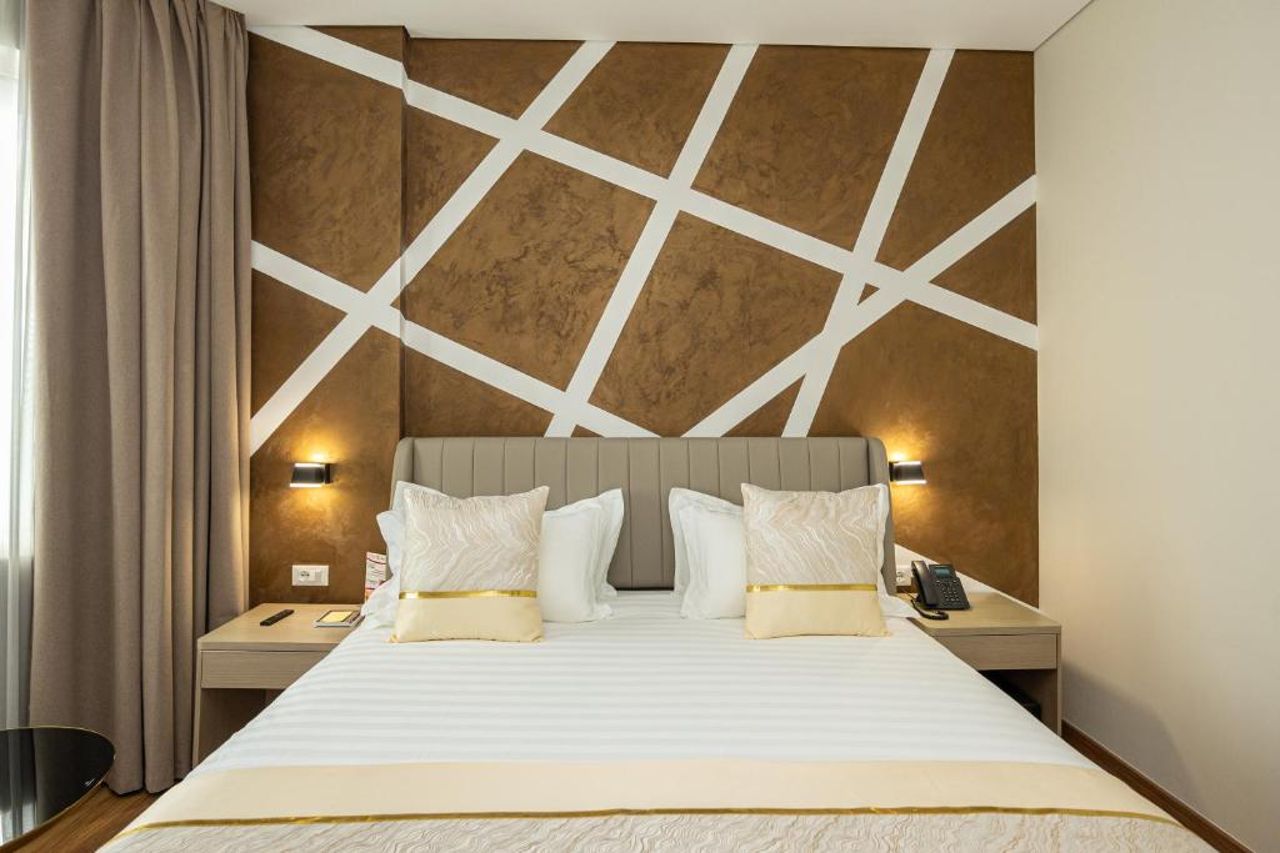 Sky Hotel Tirana