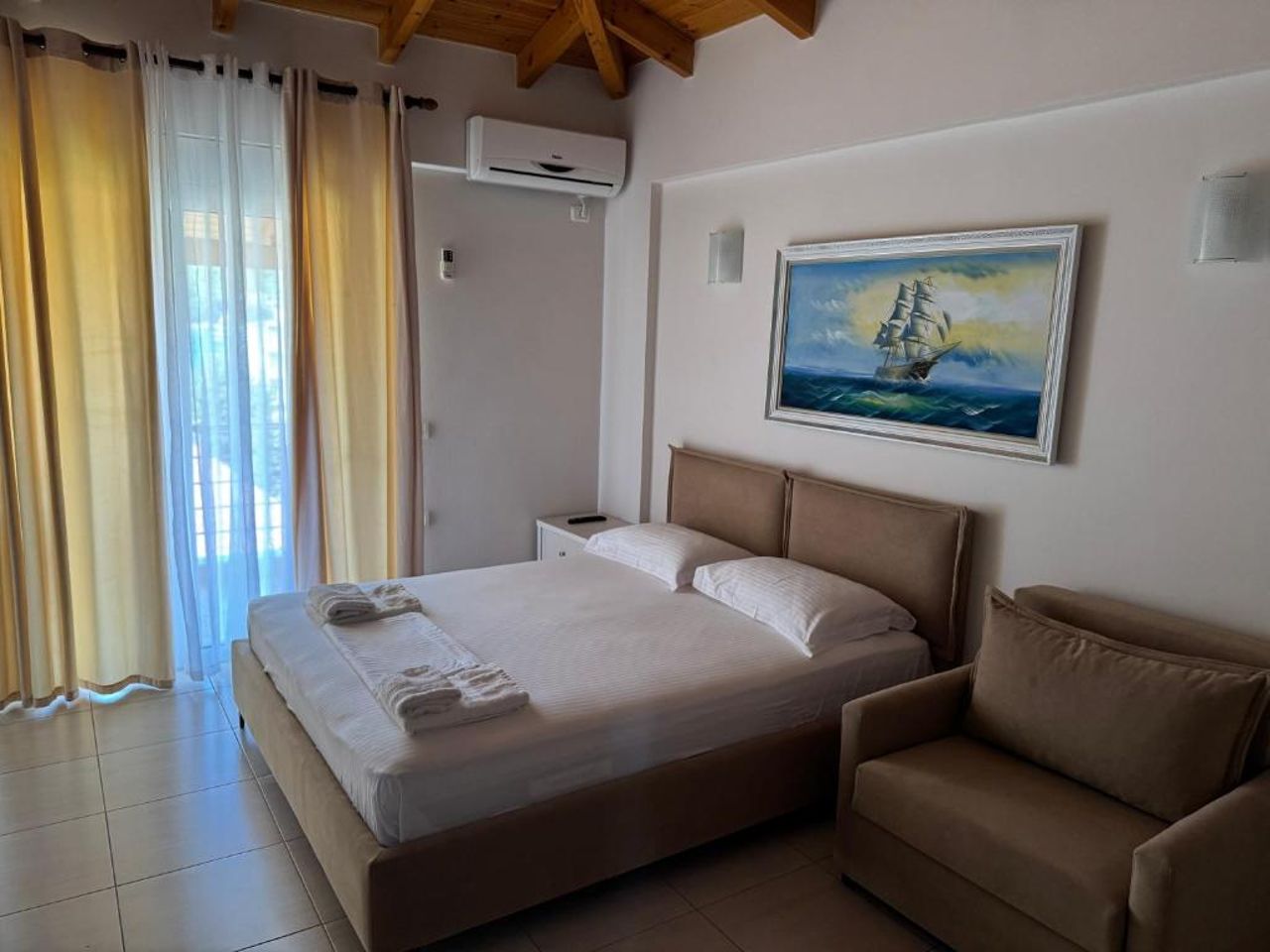 George Hotel Rooms&Suites