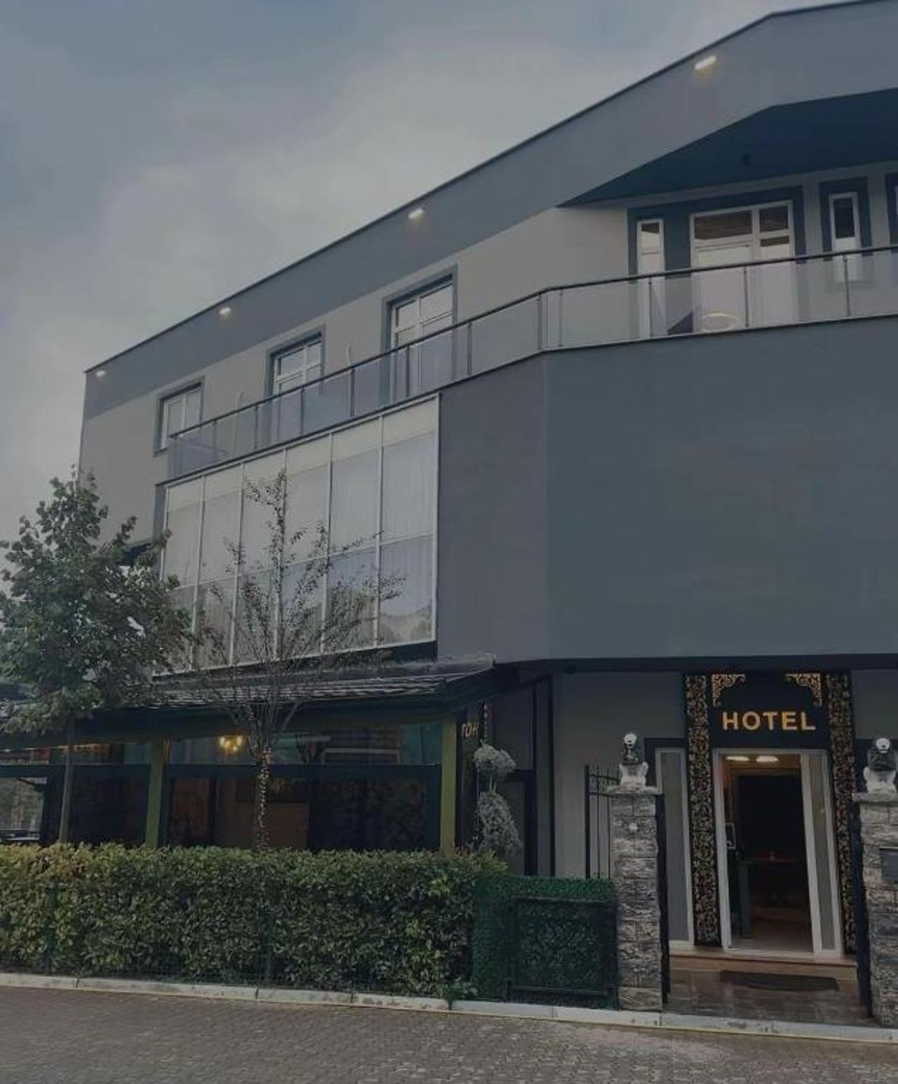 GRAND JNK Boutique Hotel