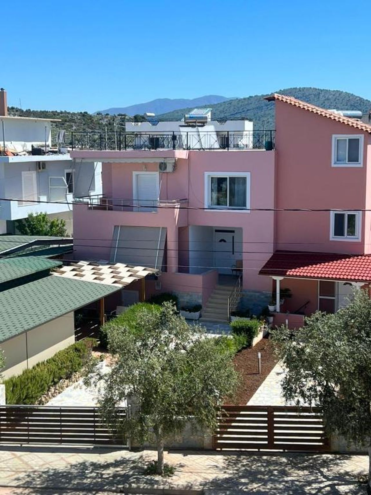 Vila Elmazi Fa & Fe