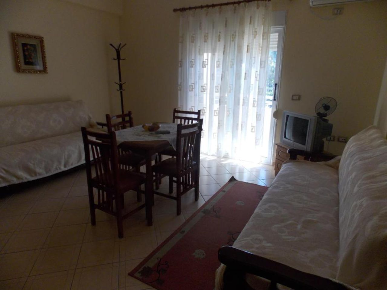 Elis apartment