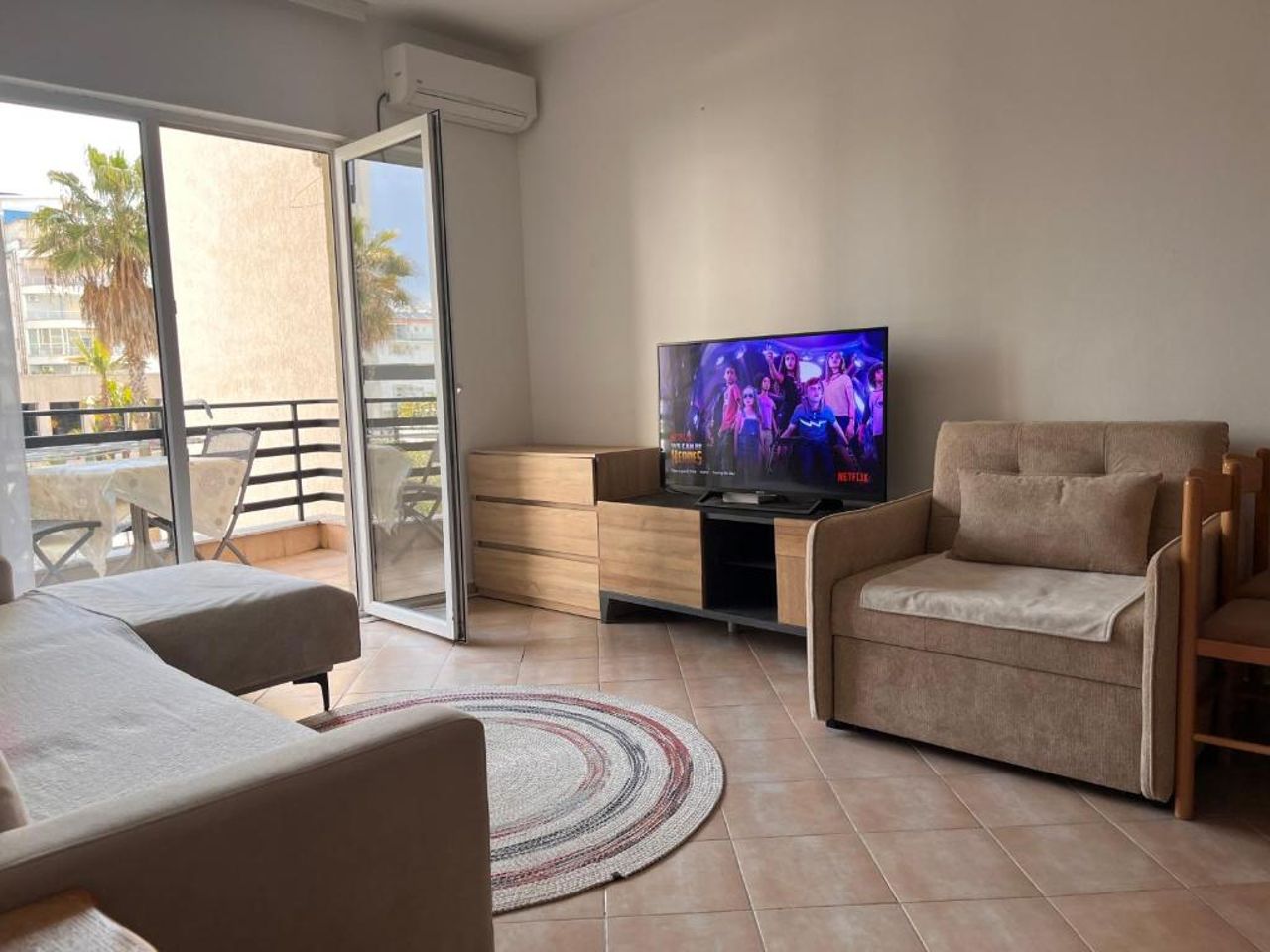 Family-friendly apartments next to Premium Beach Hotel, Golem