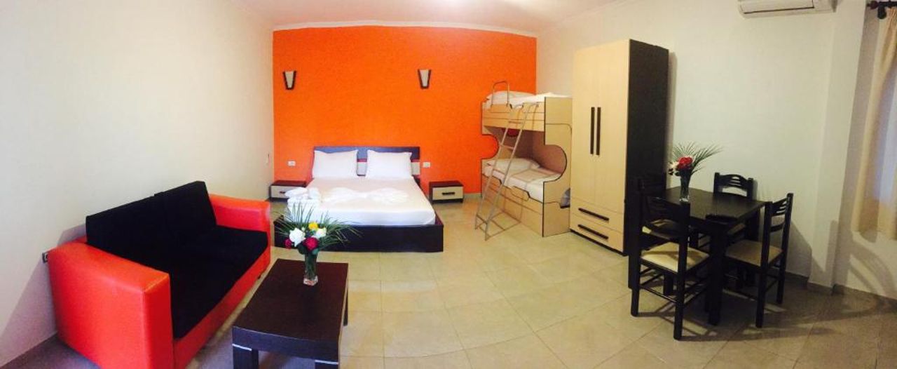 Godija Hotel & Suites