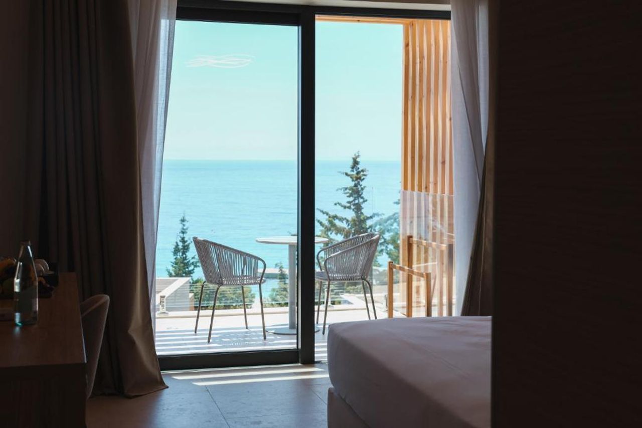 Drymades Inn Resort