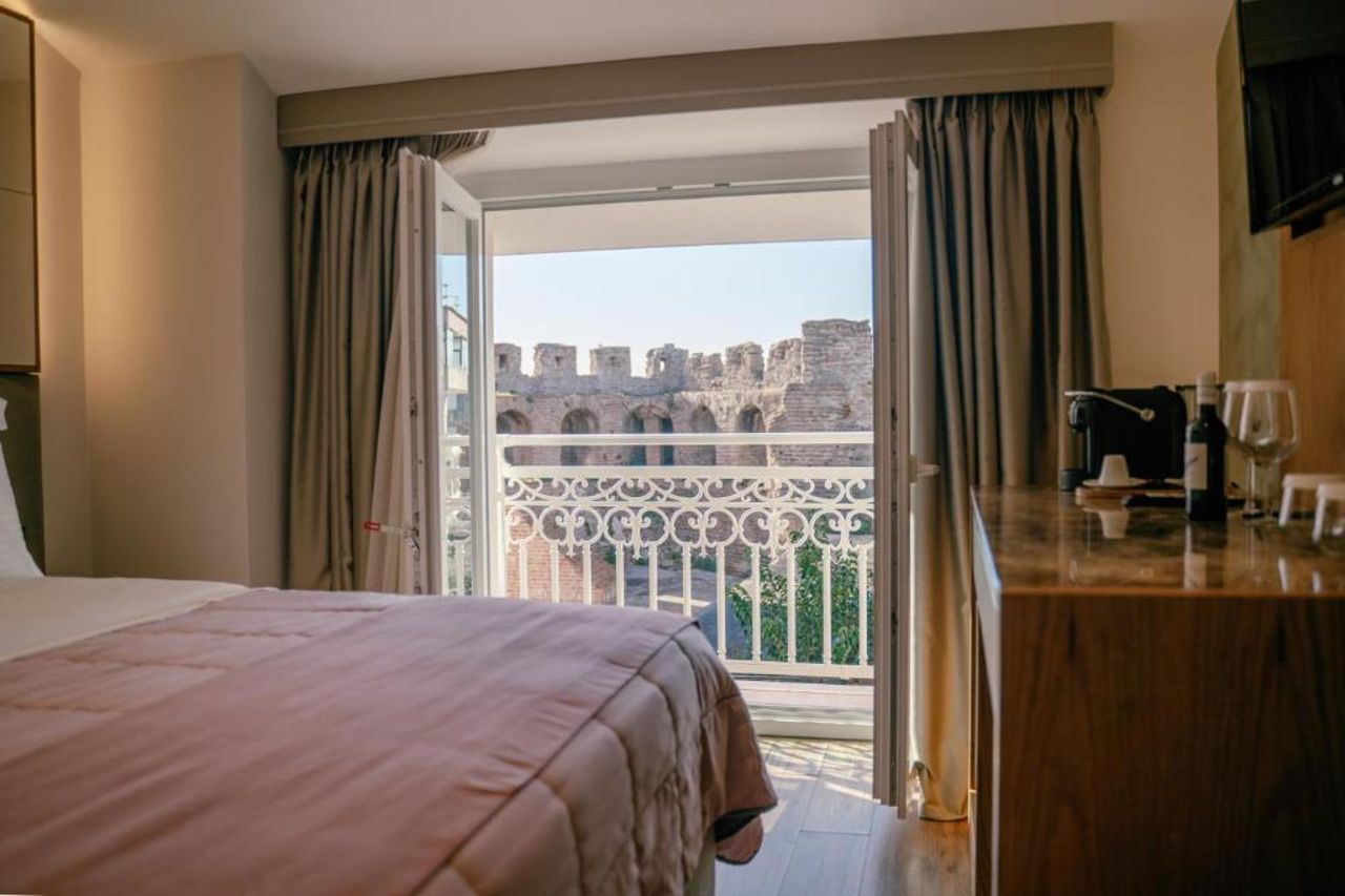 Moenia Boutique Hotel