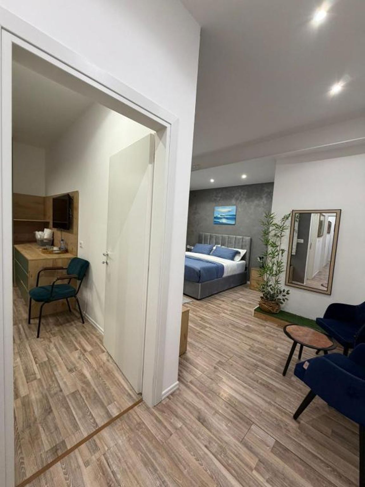 Peaky Hotel