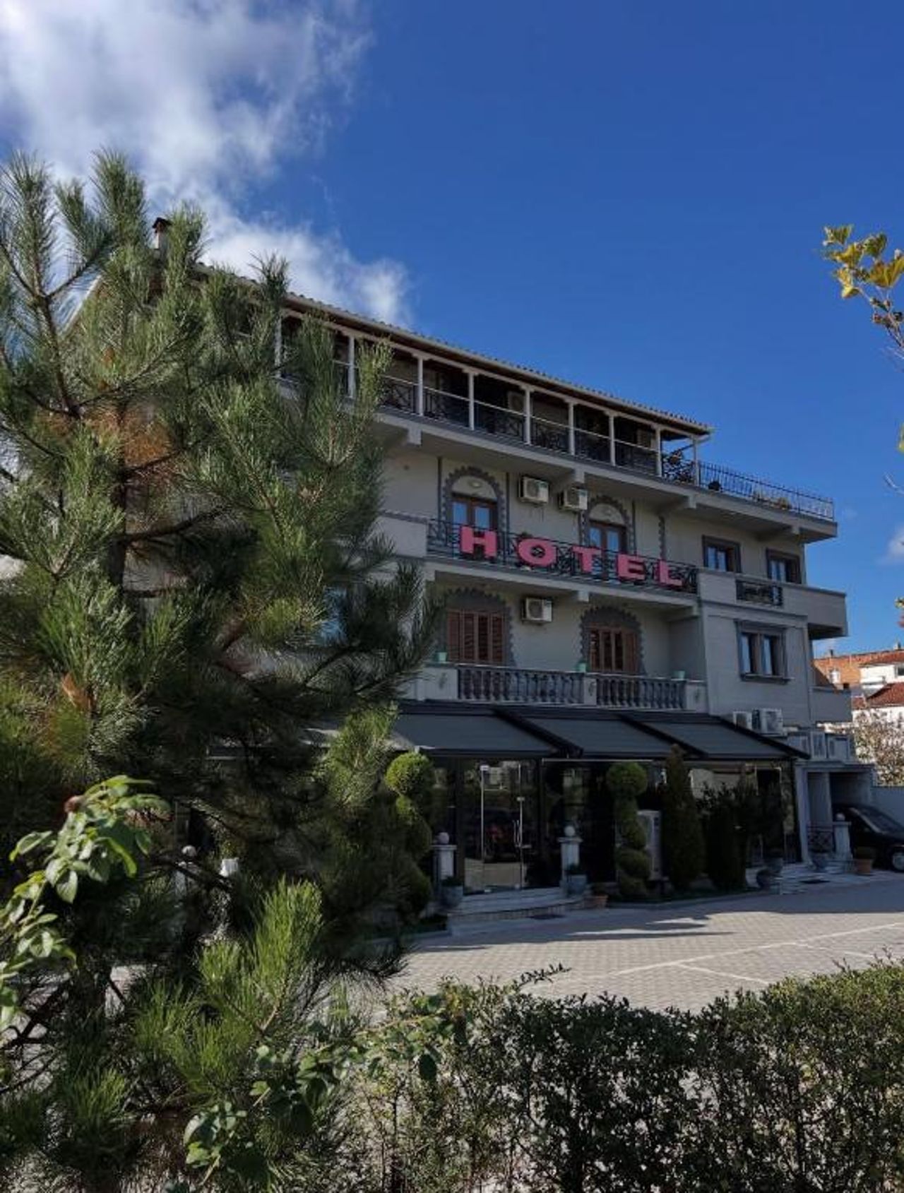 DEA Hotel 2002