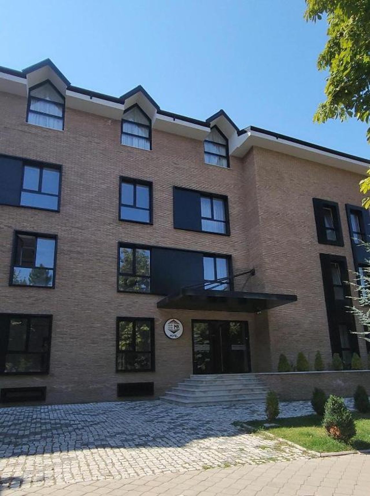 MIK Hotel Korça
