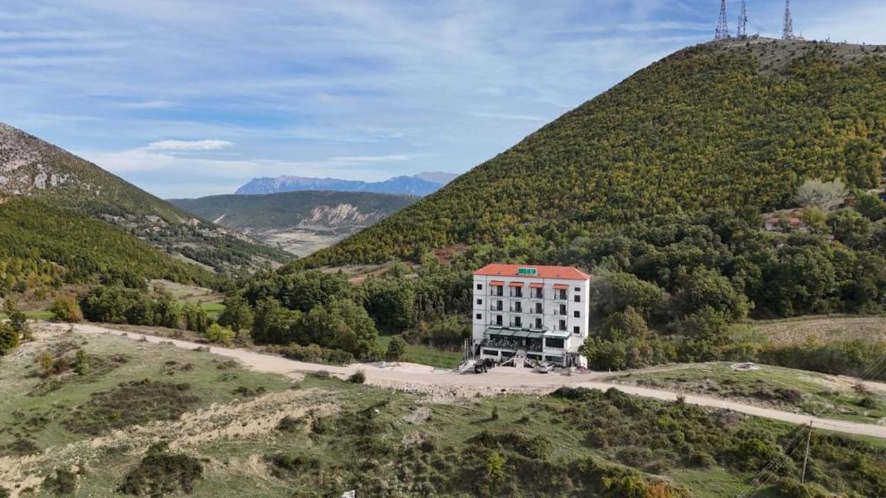 Vila Sofia Gllava - Resort