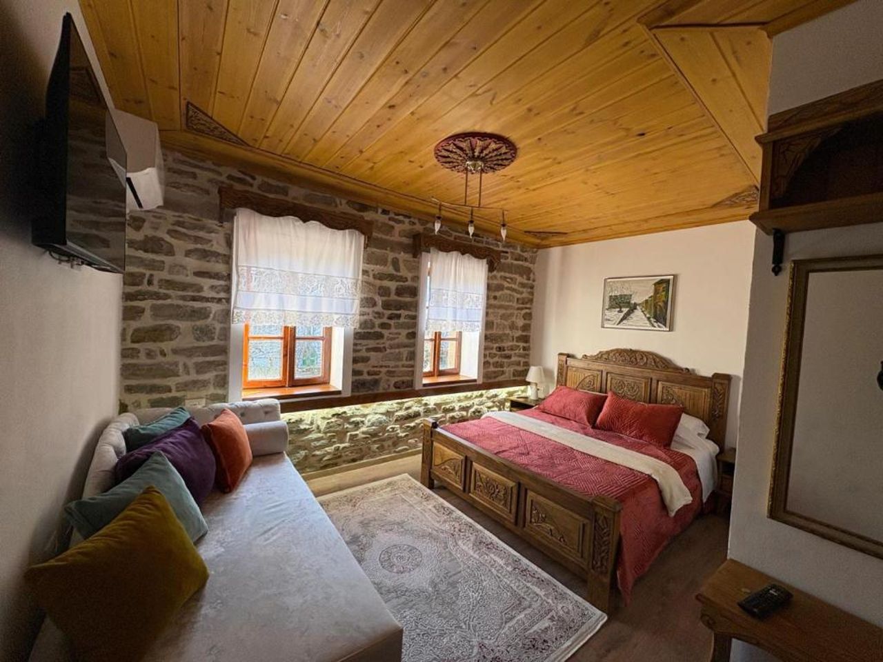 Stone Pazar Guest House