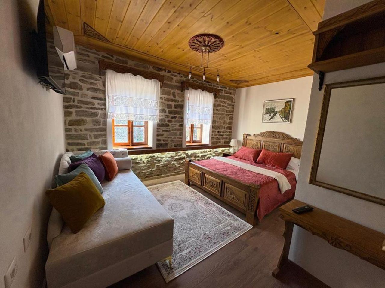 Stone Pazar Guest House