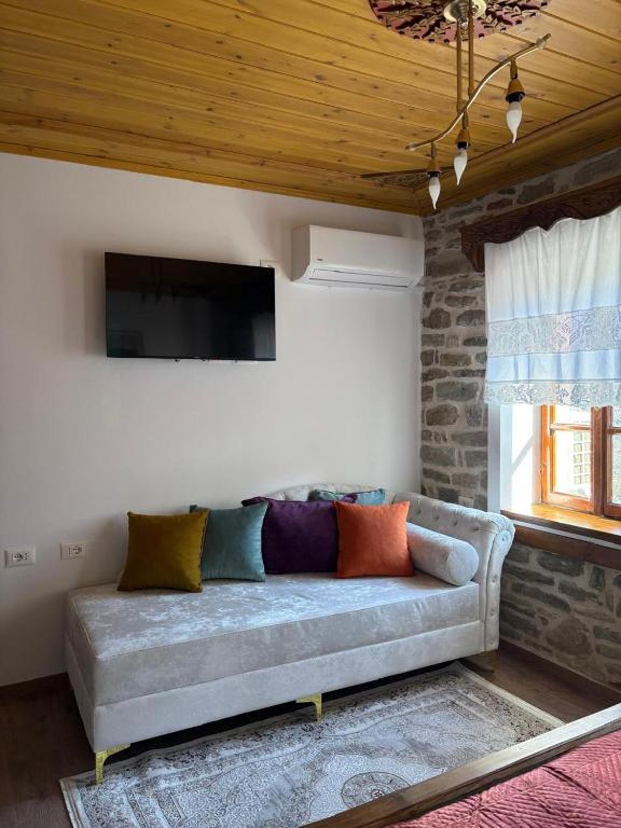 Stone Pazar Guest House
