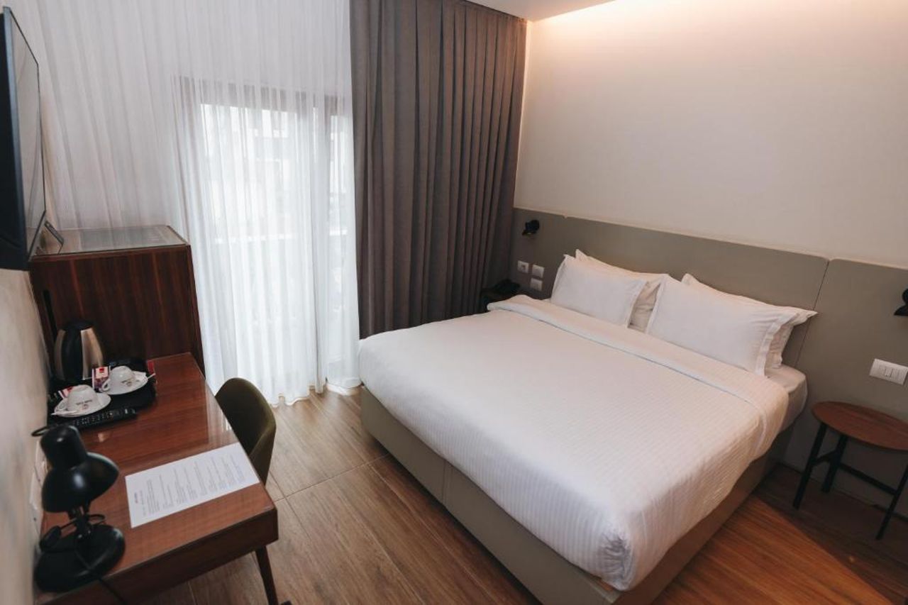 Hotel Theatro- City Center
