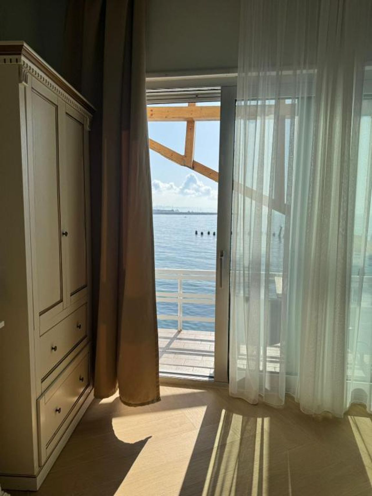Ventus Harbor Hotel