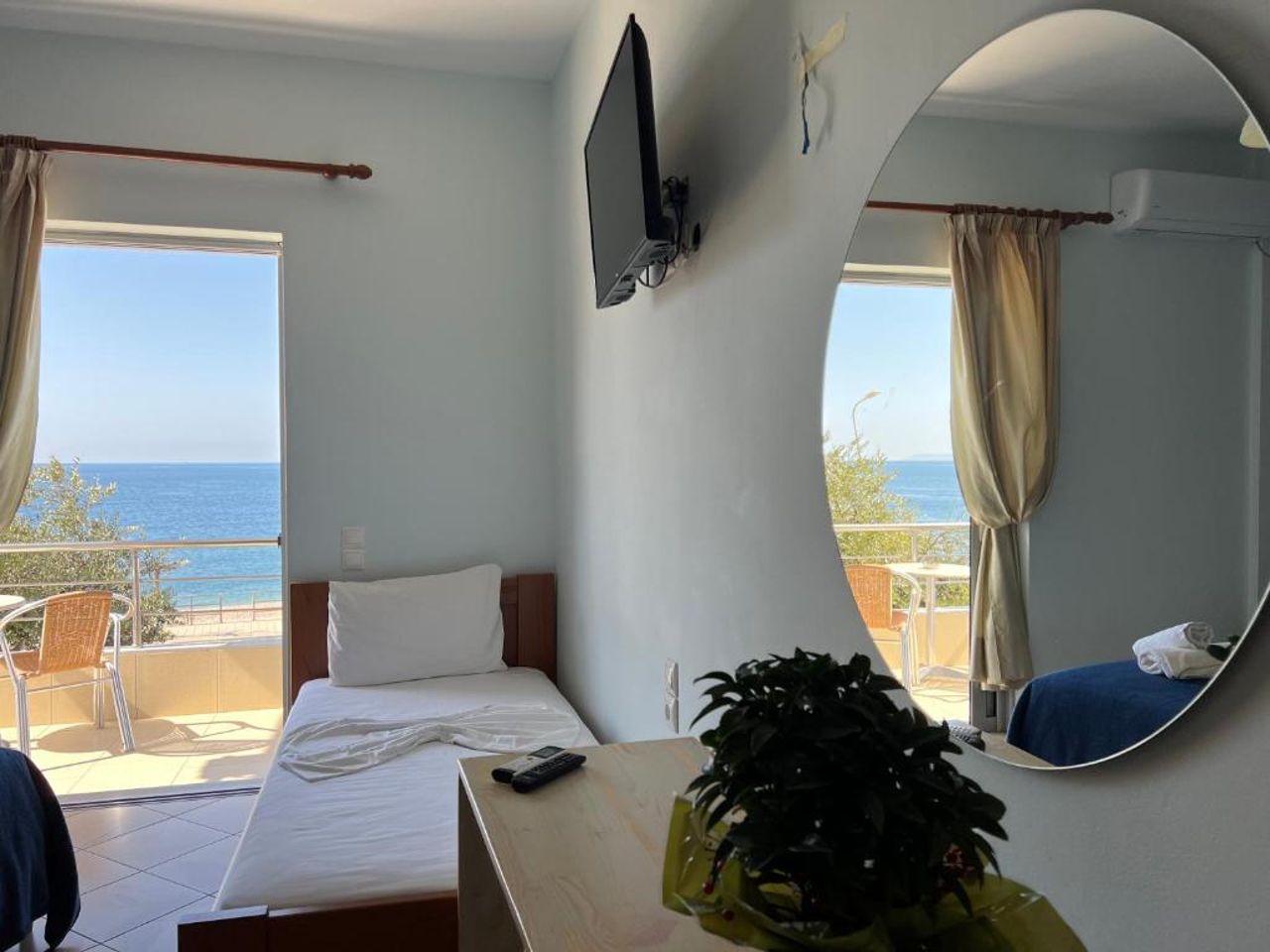 Hotel Prinos