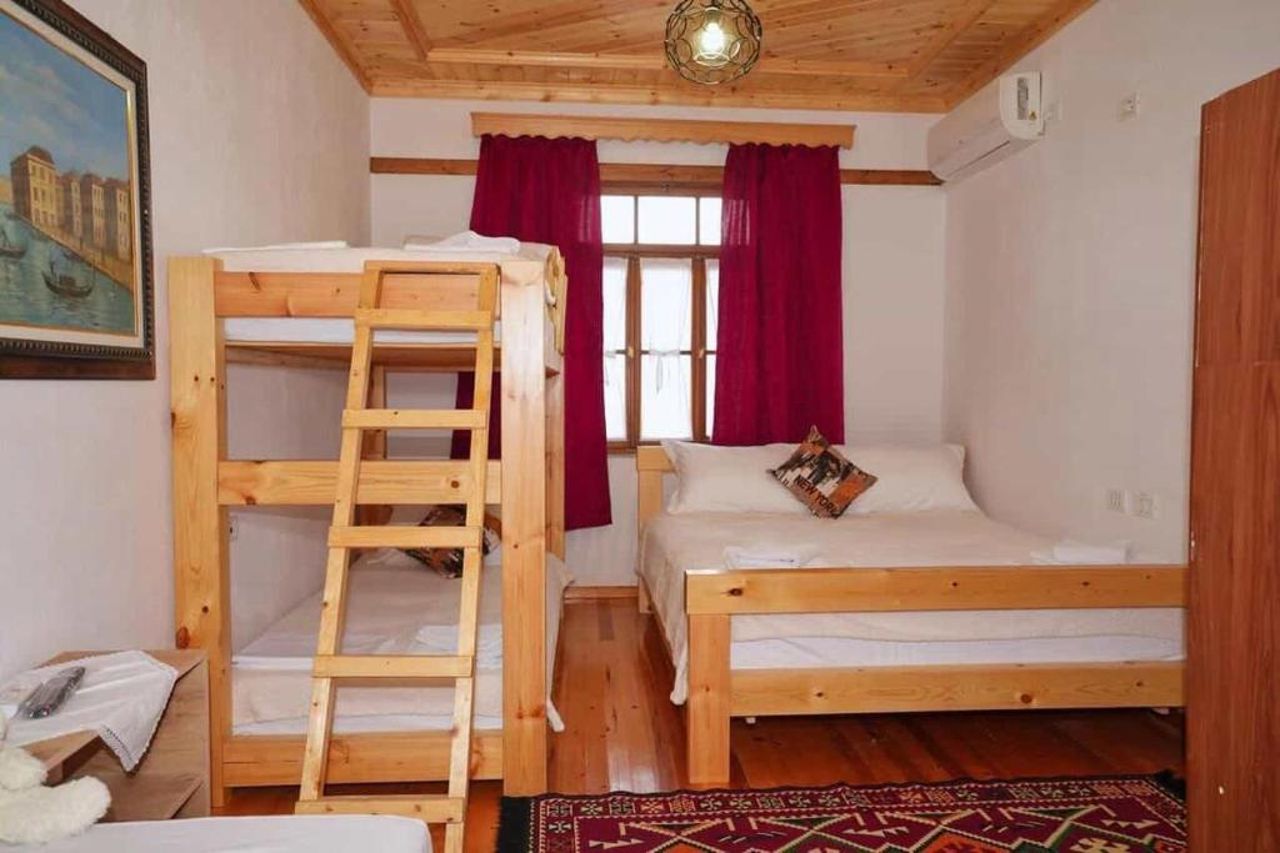 Hotel Brahimi