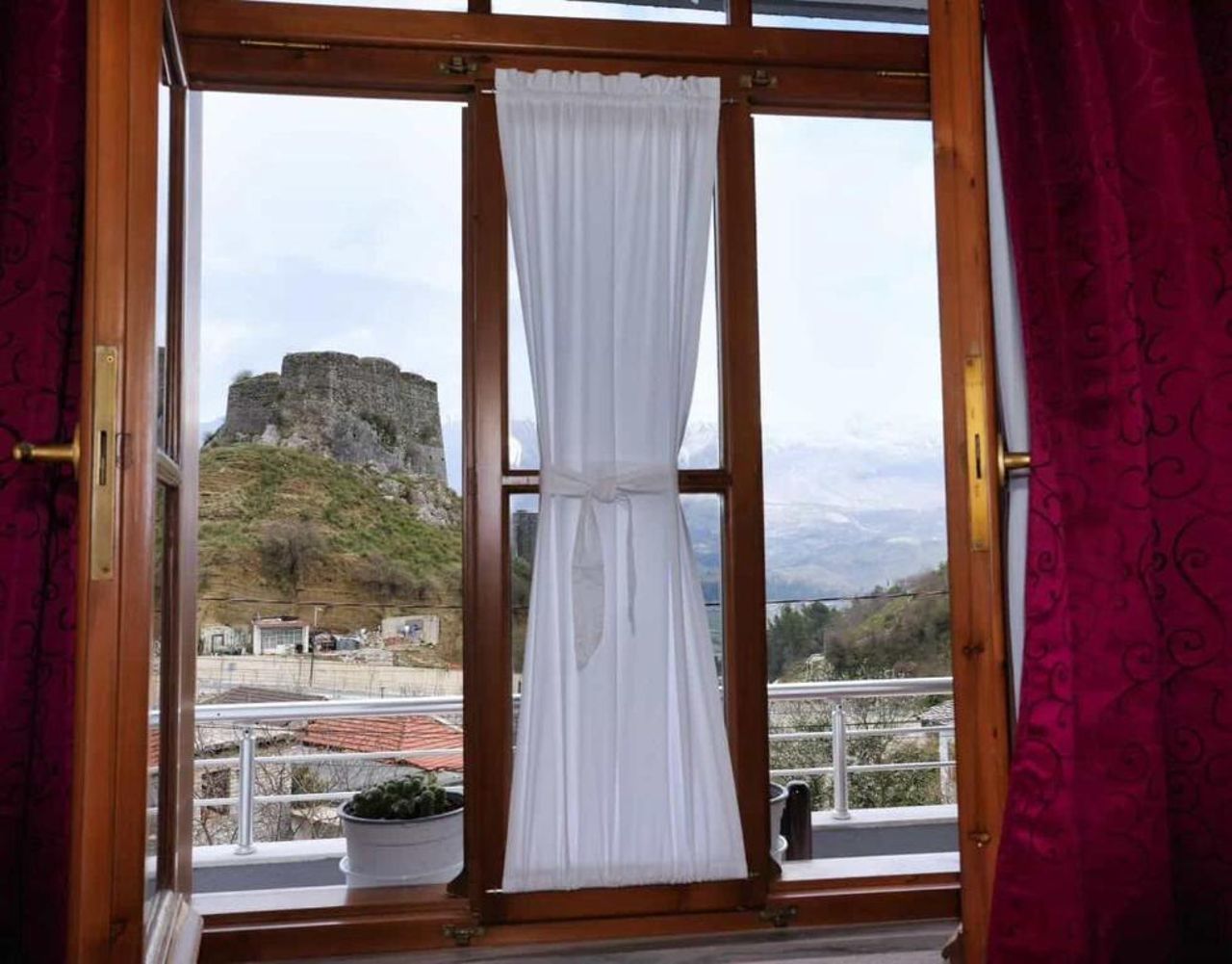 Hotel Brahimi