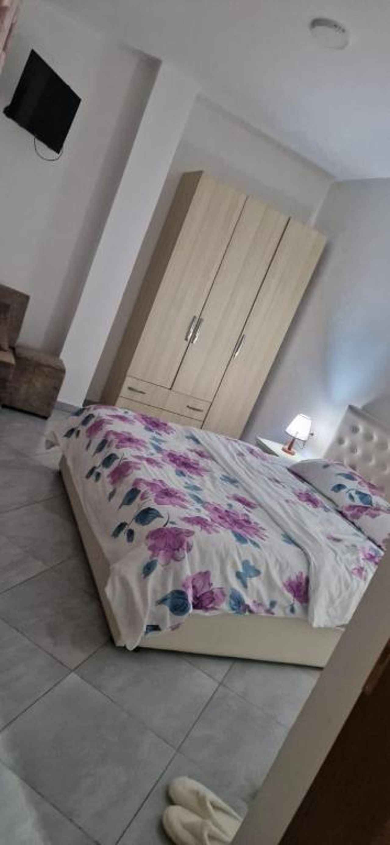 Bar-Restaurant-Hotel-Familja