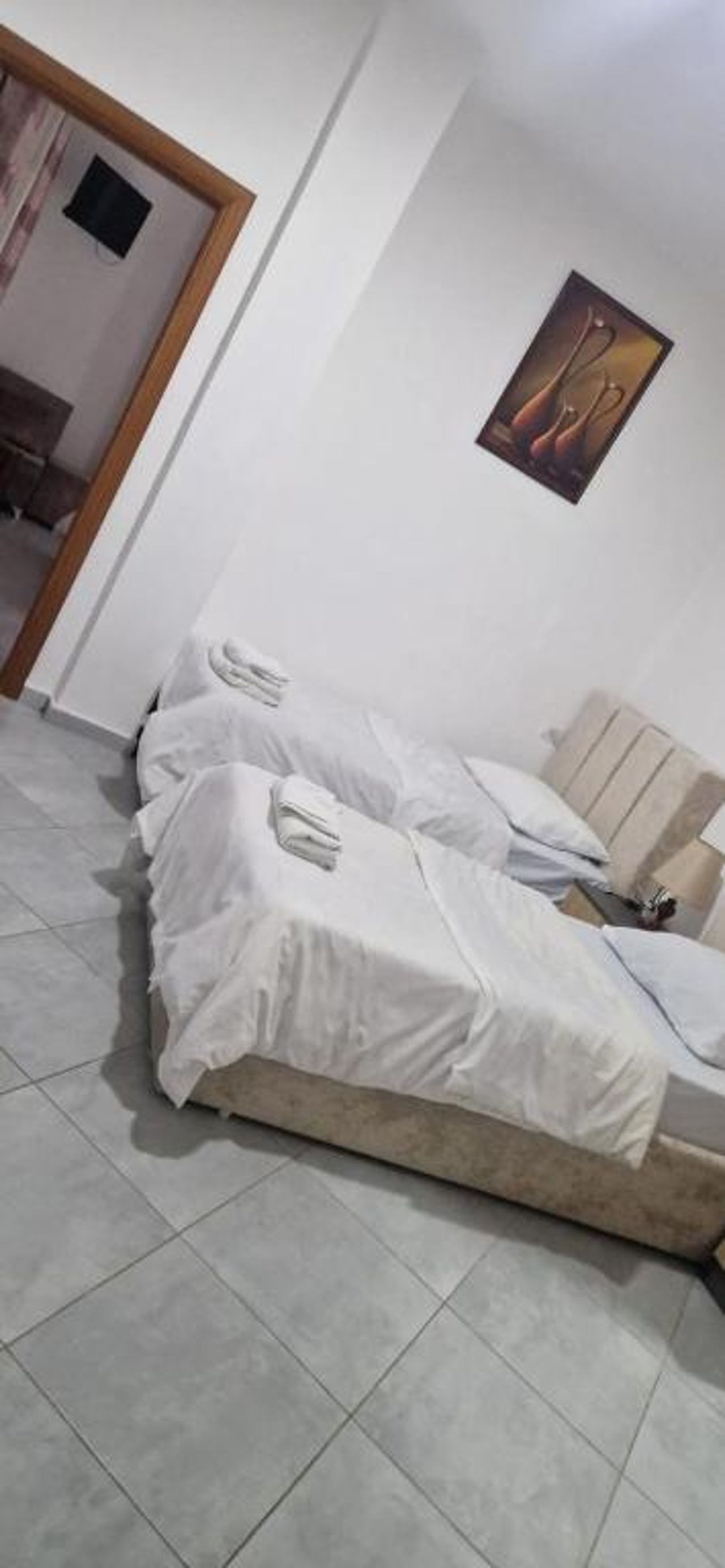 Bar-Restaurant-Hotel-Familja