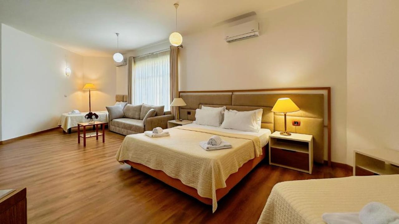 Chateau Linza Resort