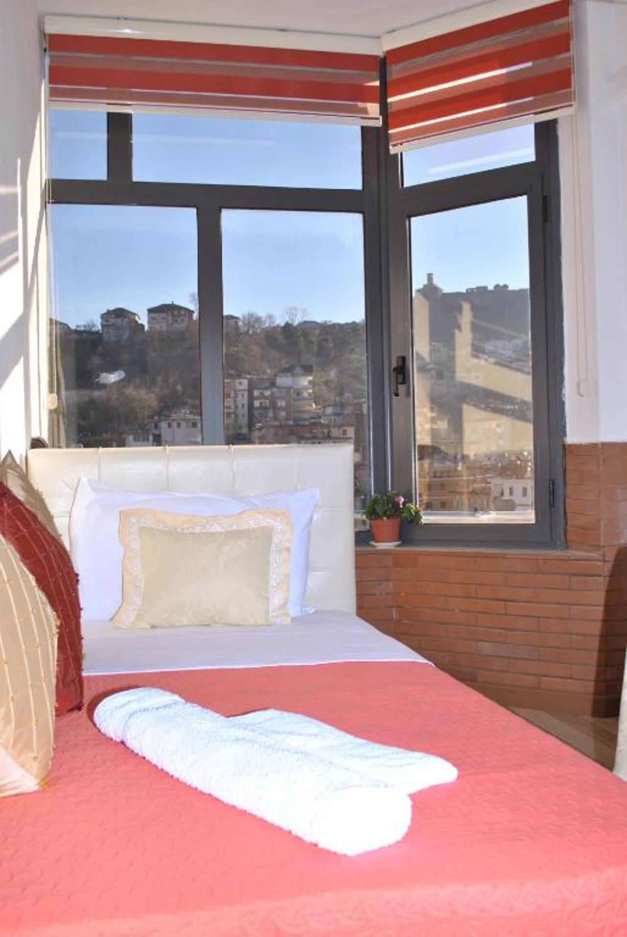 Hotel The First