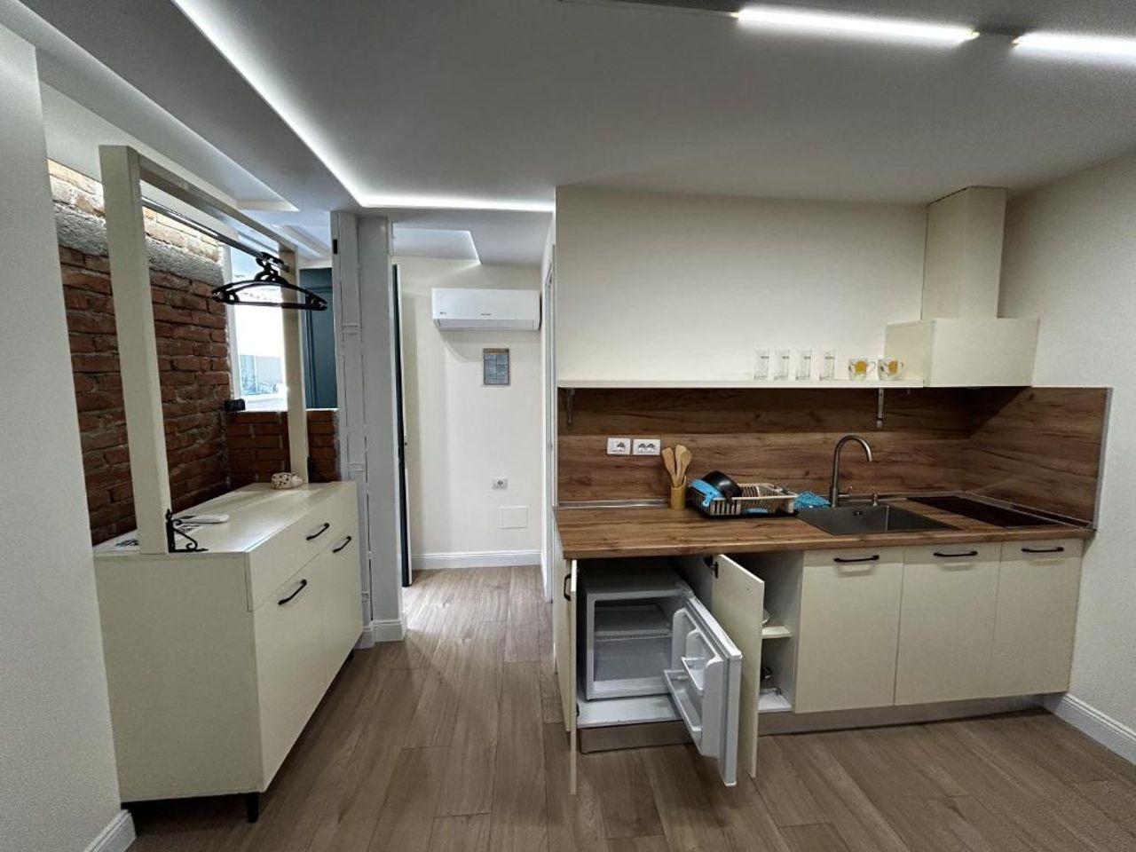 The Bearded Dad Hostel