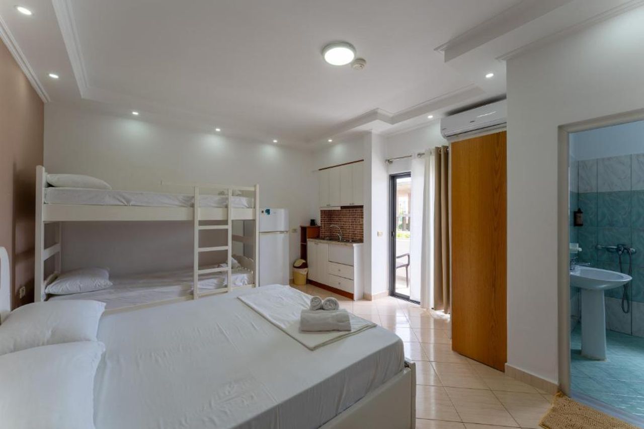 Poseidon Family Hotel Ksamil