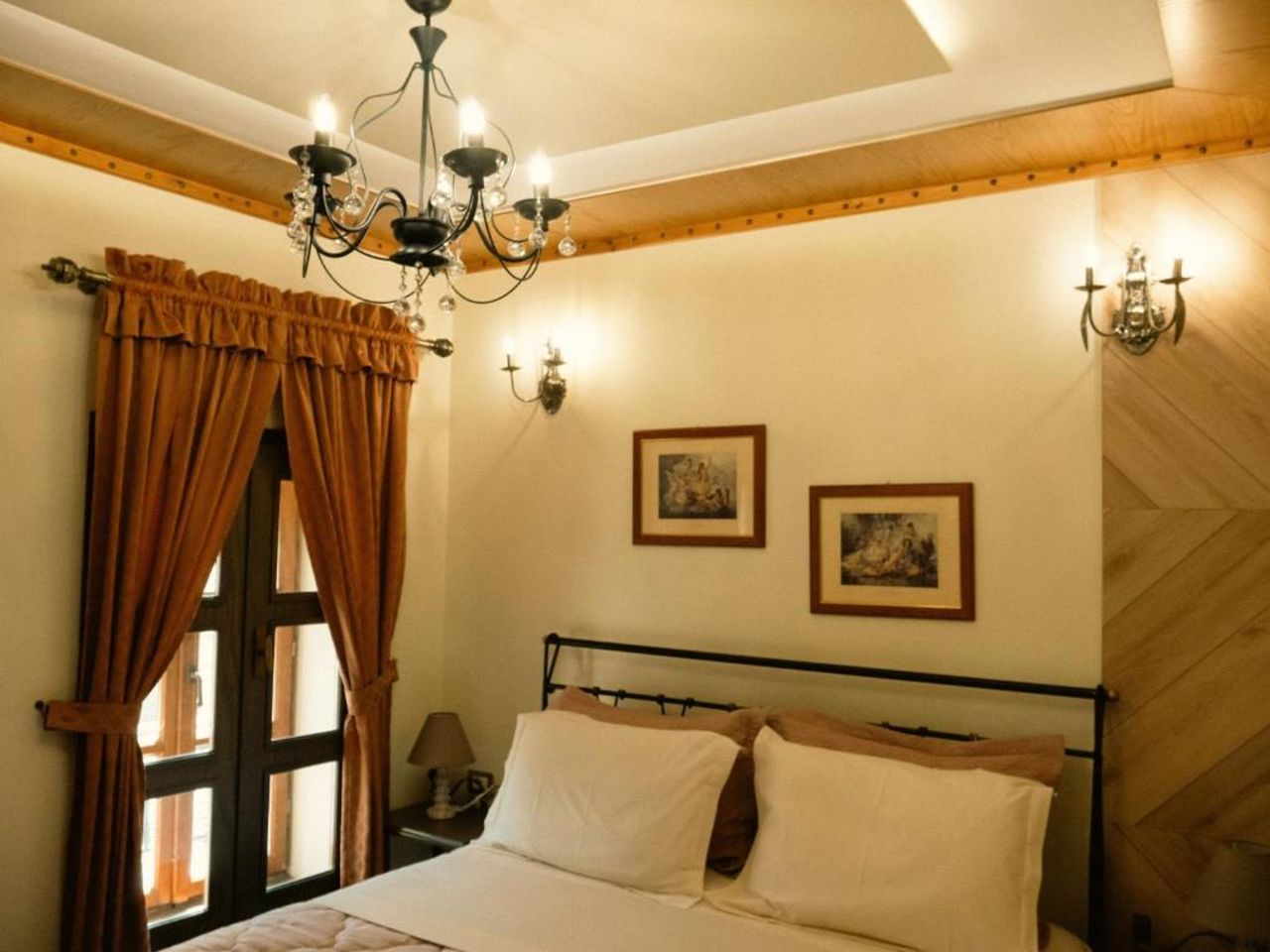 Hotel SS KEKEZI