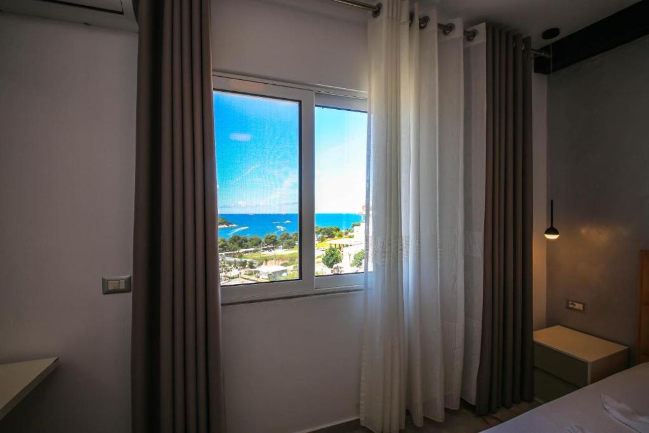 Rumani 3 Islands Hotel