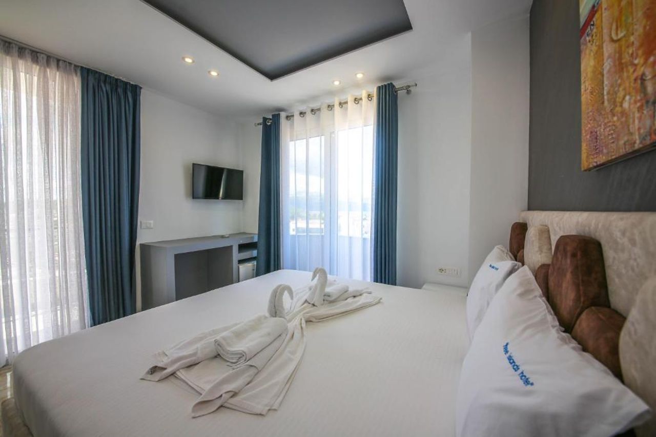Rumani 3 Islands Hotel