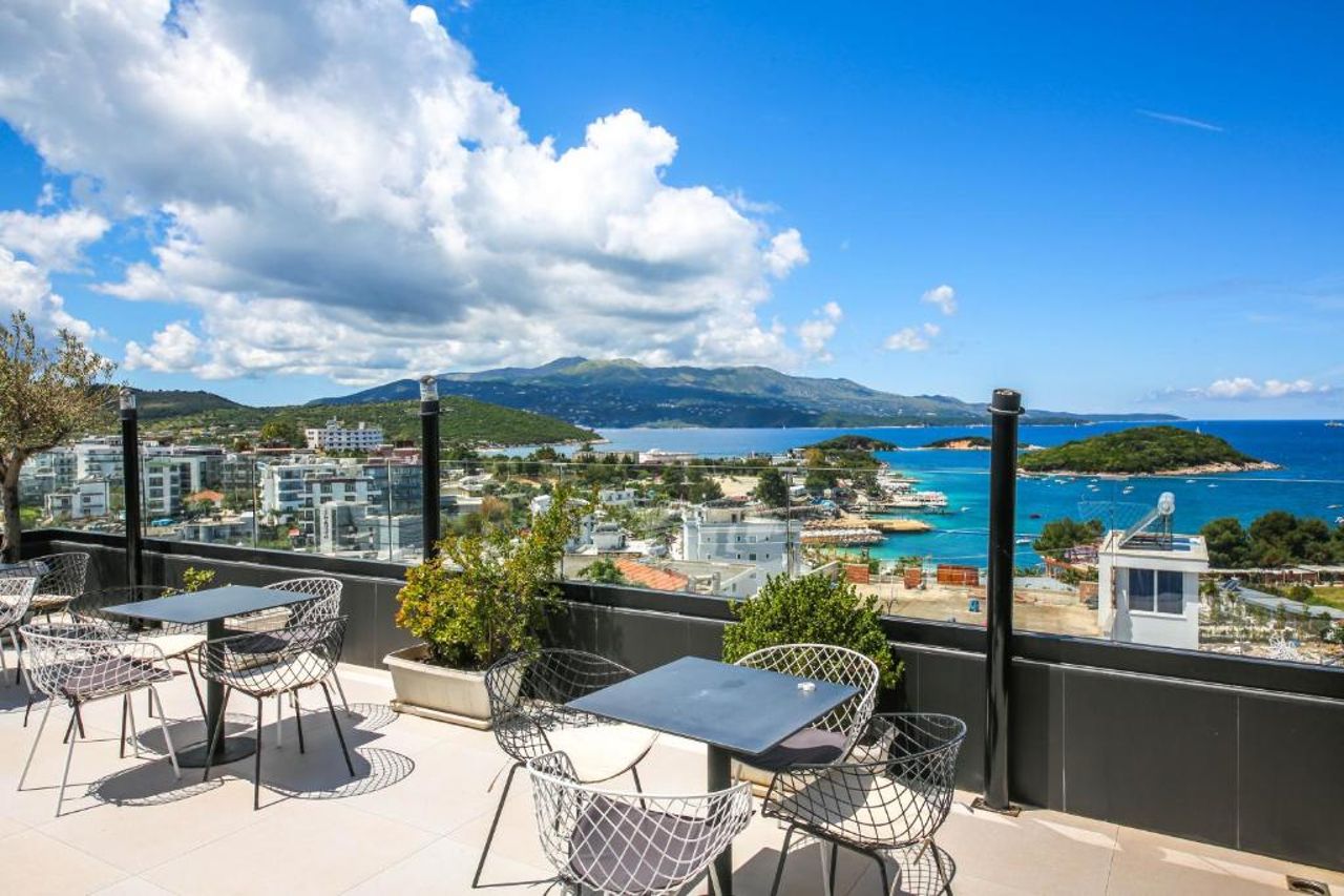 Rumani 3 Islands Hotel