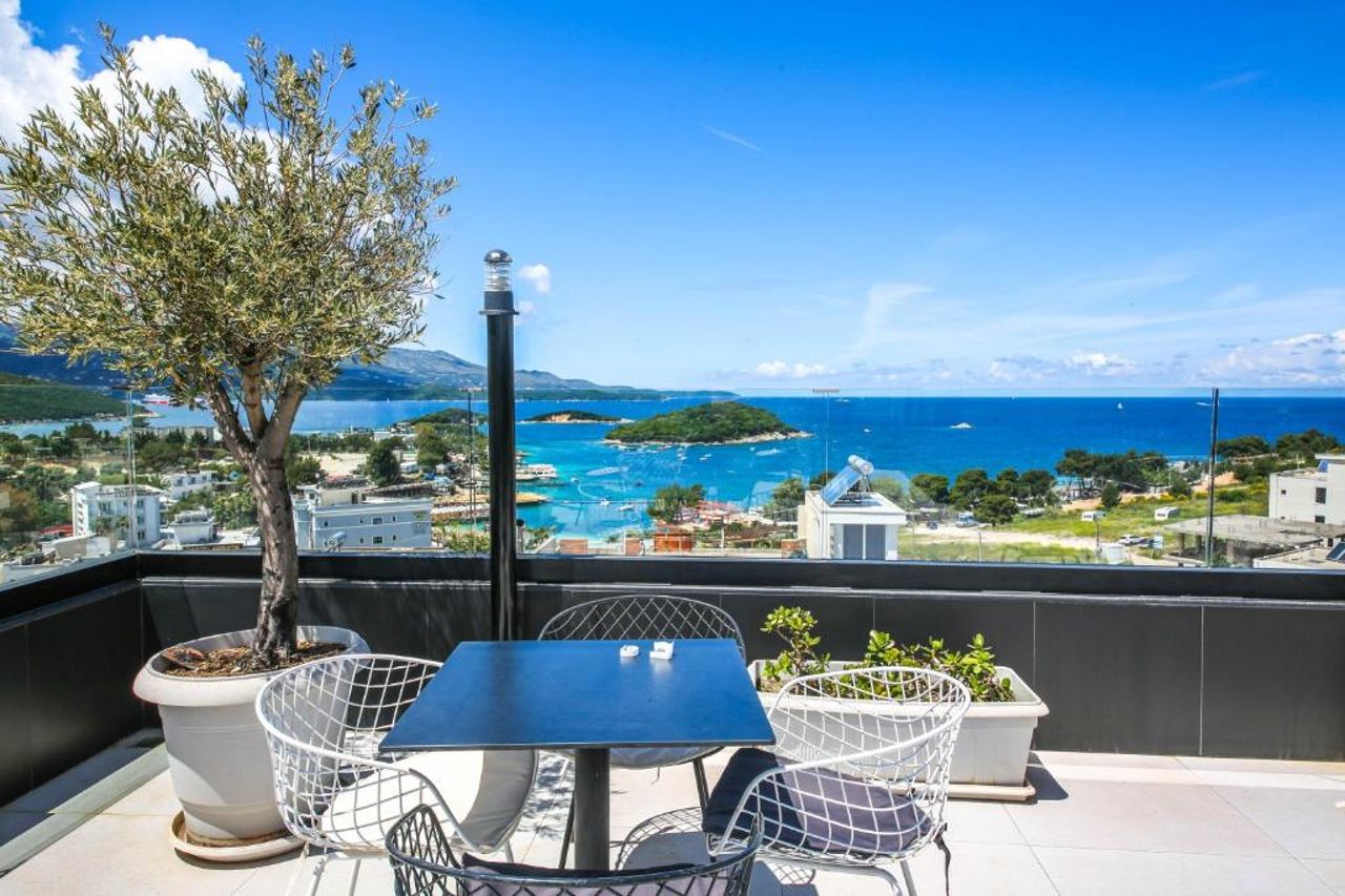 Rumani 3 Islands Hotel