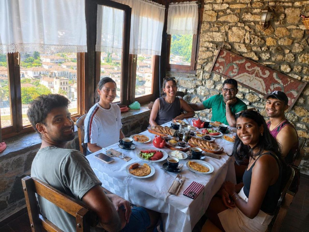 Guva Mangalem Boutique Hotel & Restaurant - Berat Old Town View