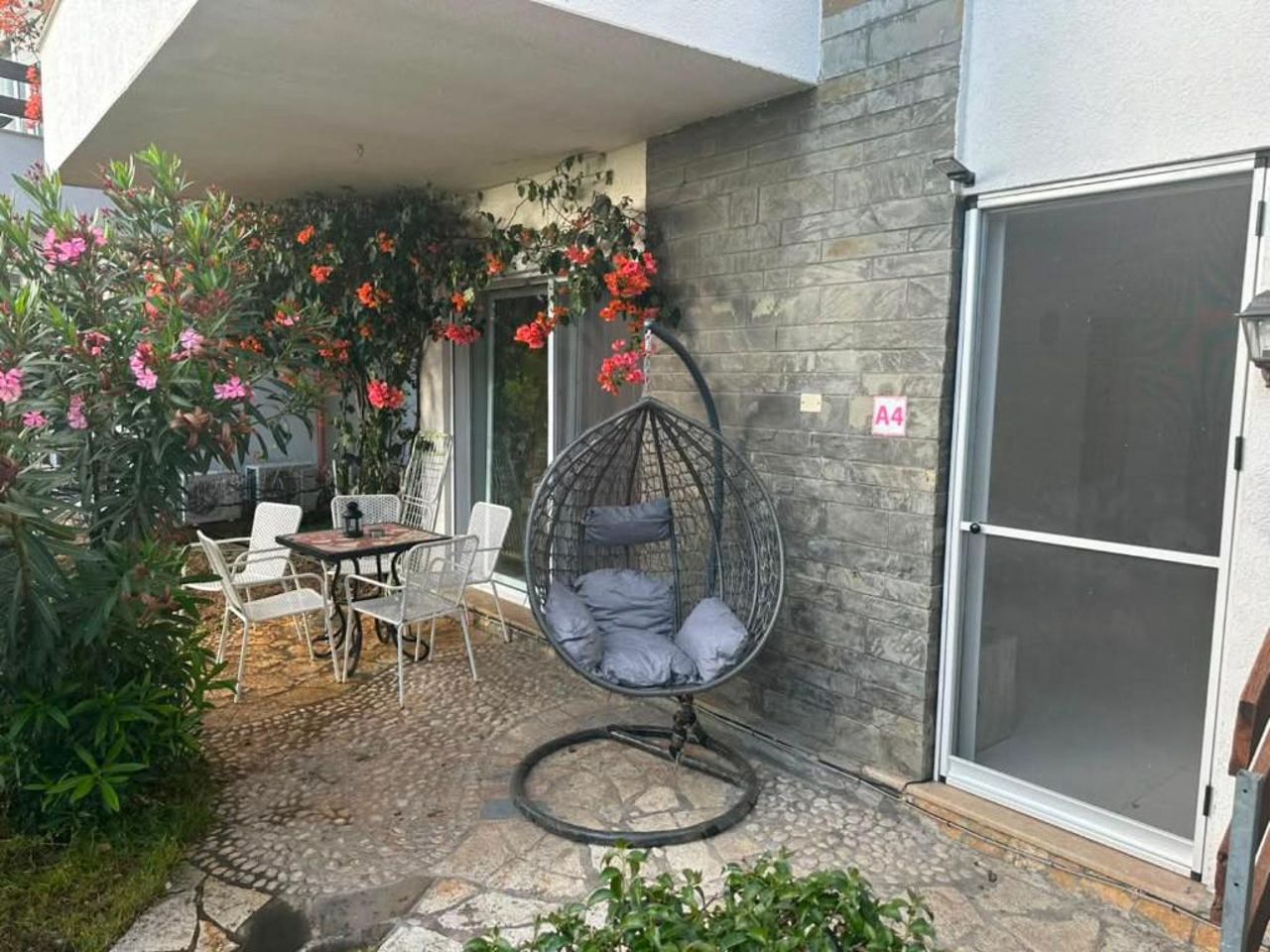 Olives Residence