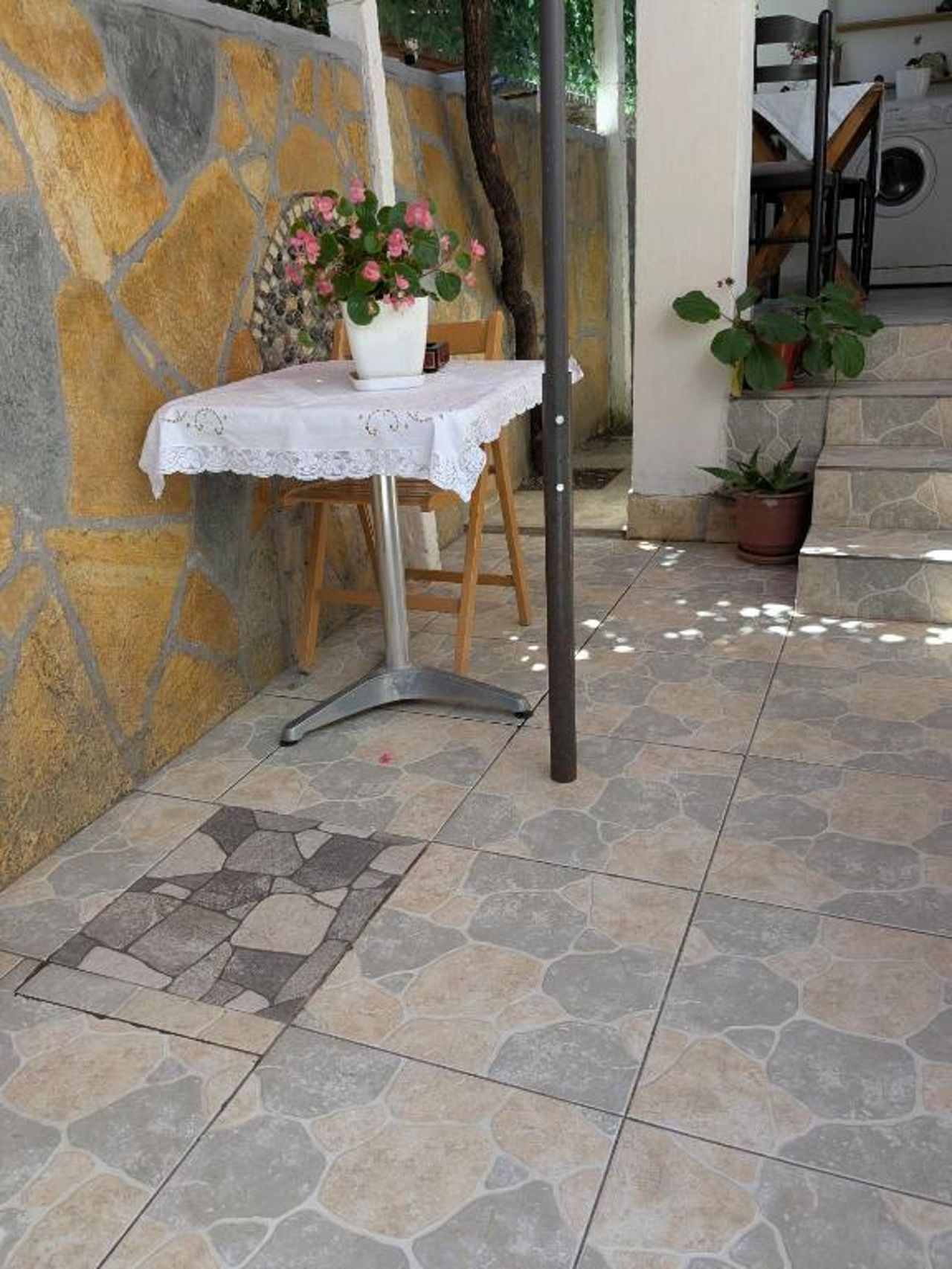 Tomor Shehu Guest House