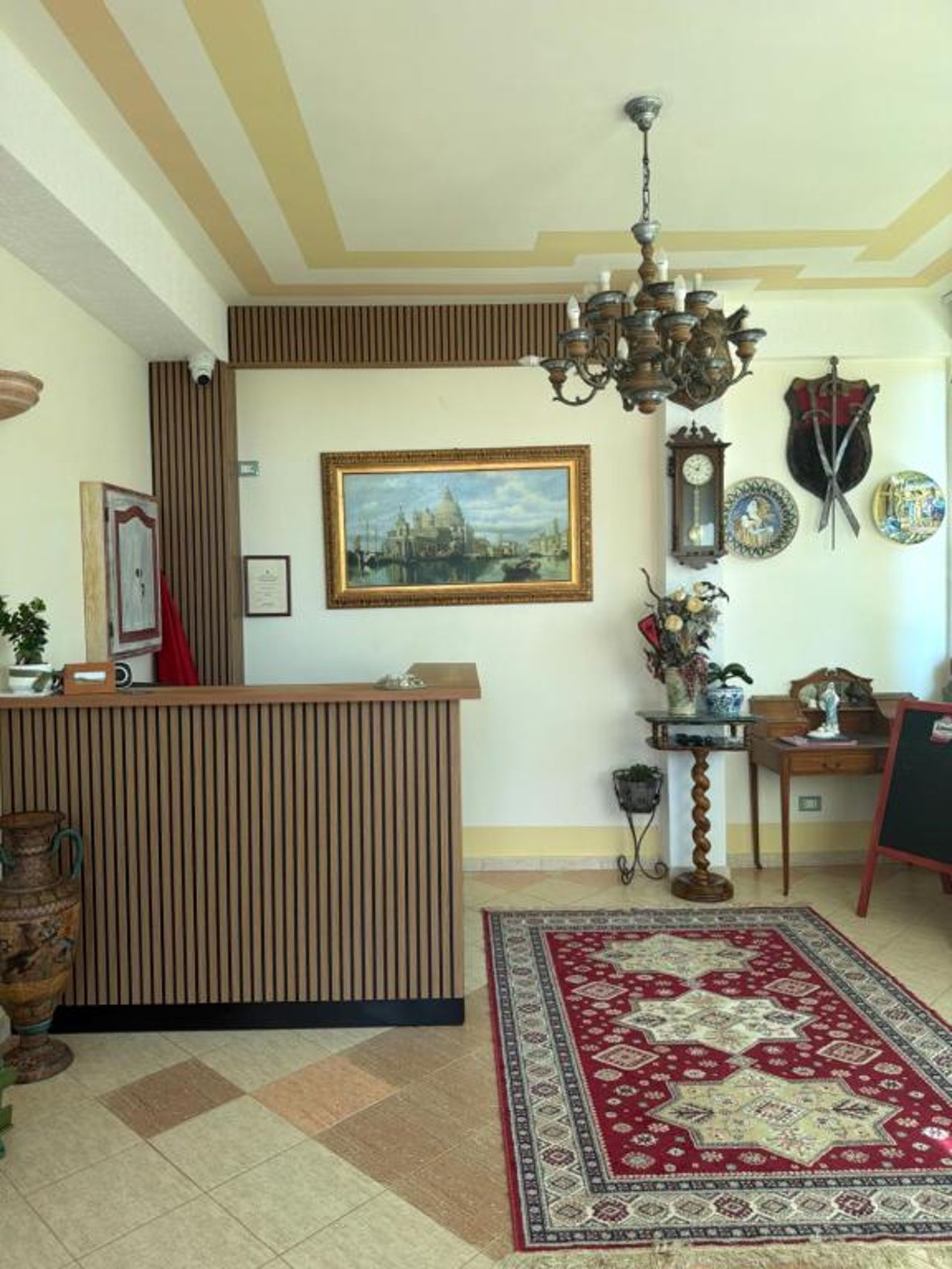 Hotel "SAN SAENA "
