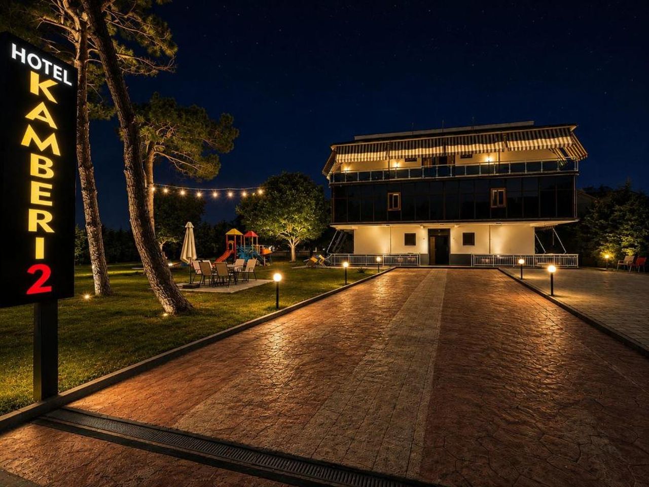Kamberi Hotel & Apartments 2