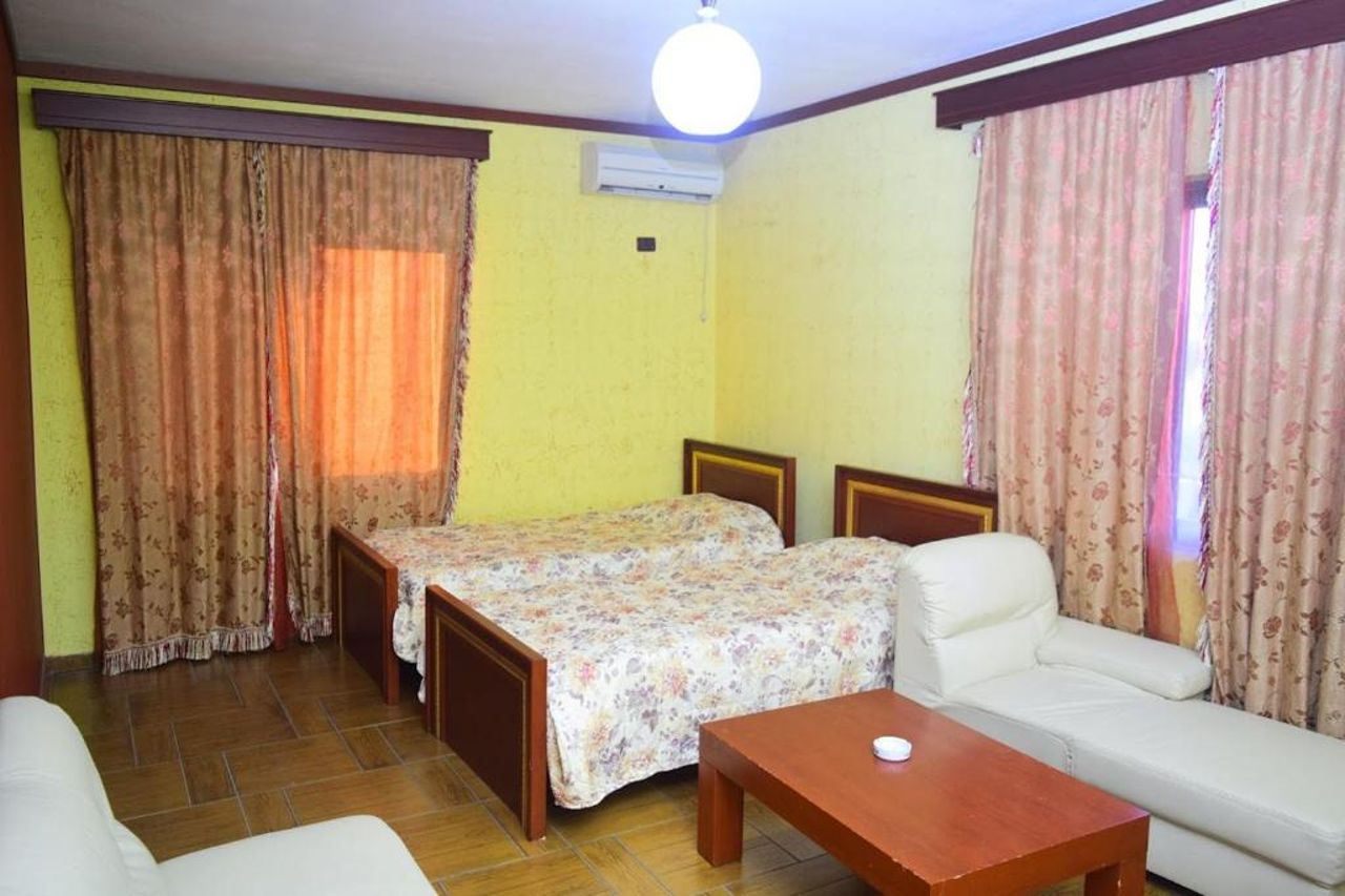 Hotel Deja