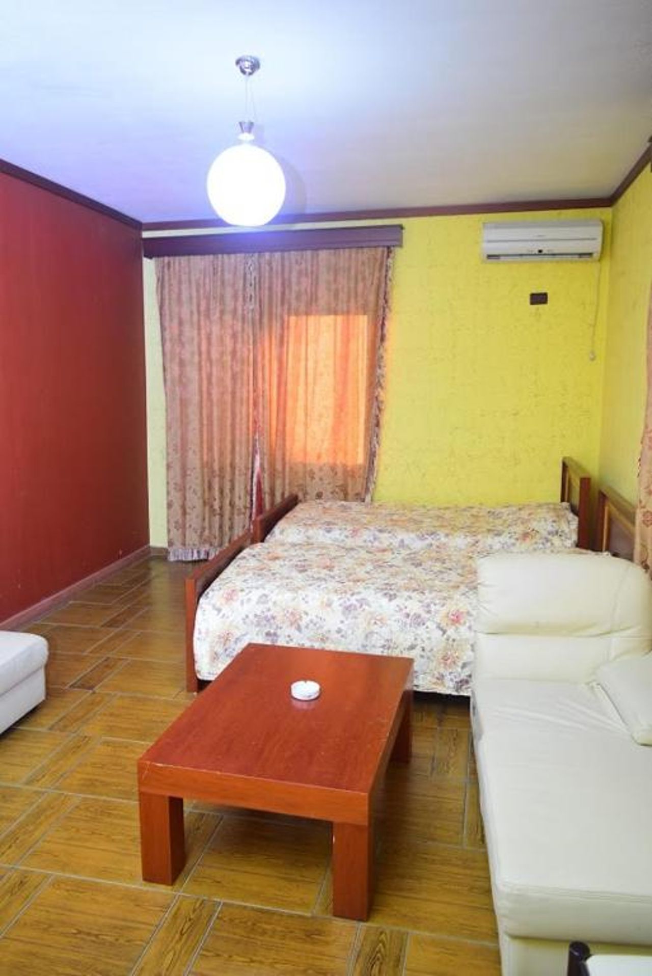 Hotel Deja