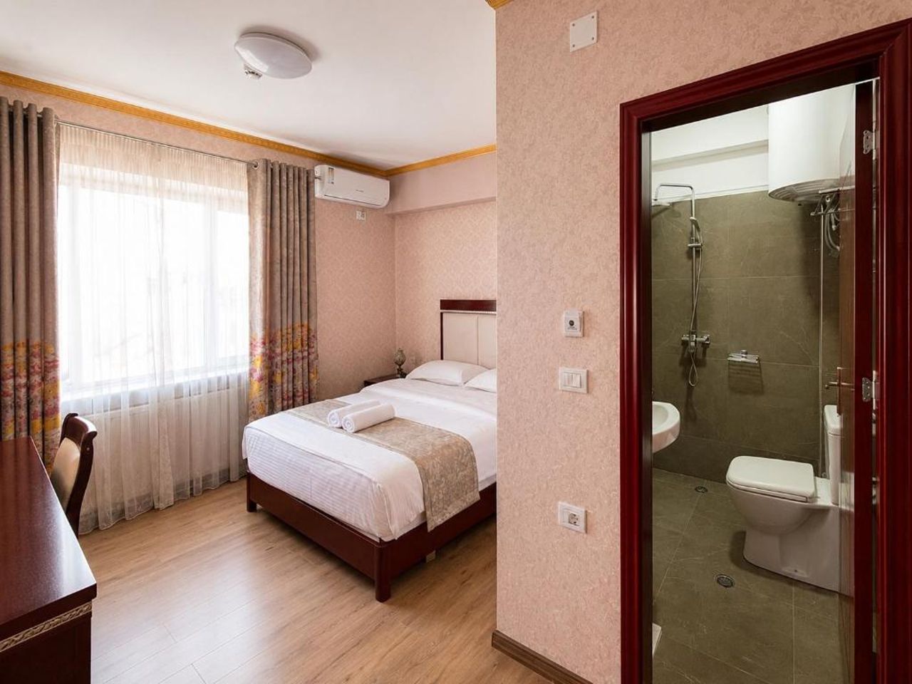 British Hotel Pogradec