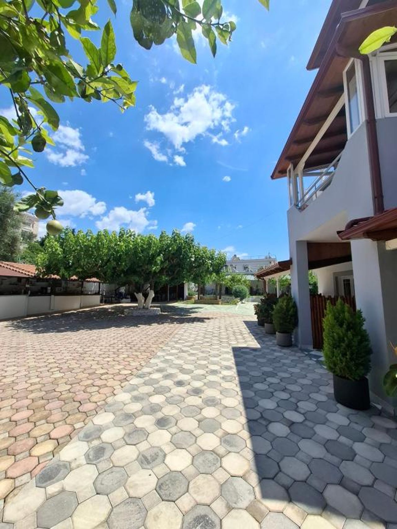 Yard Paradise Rooms Dhermi