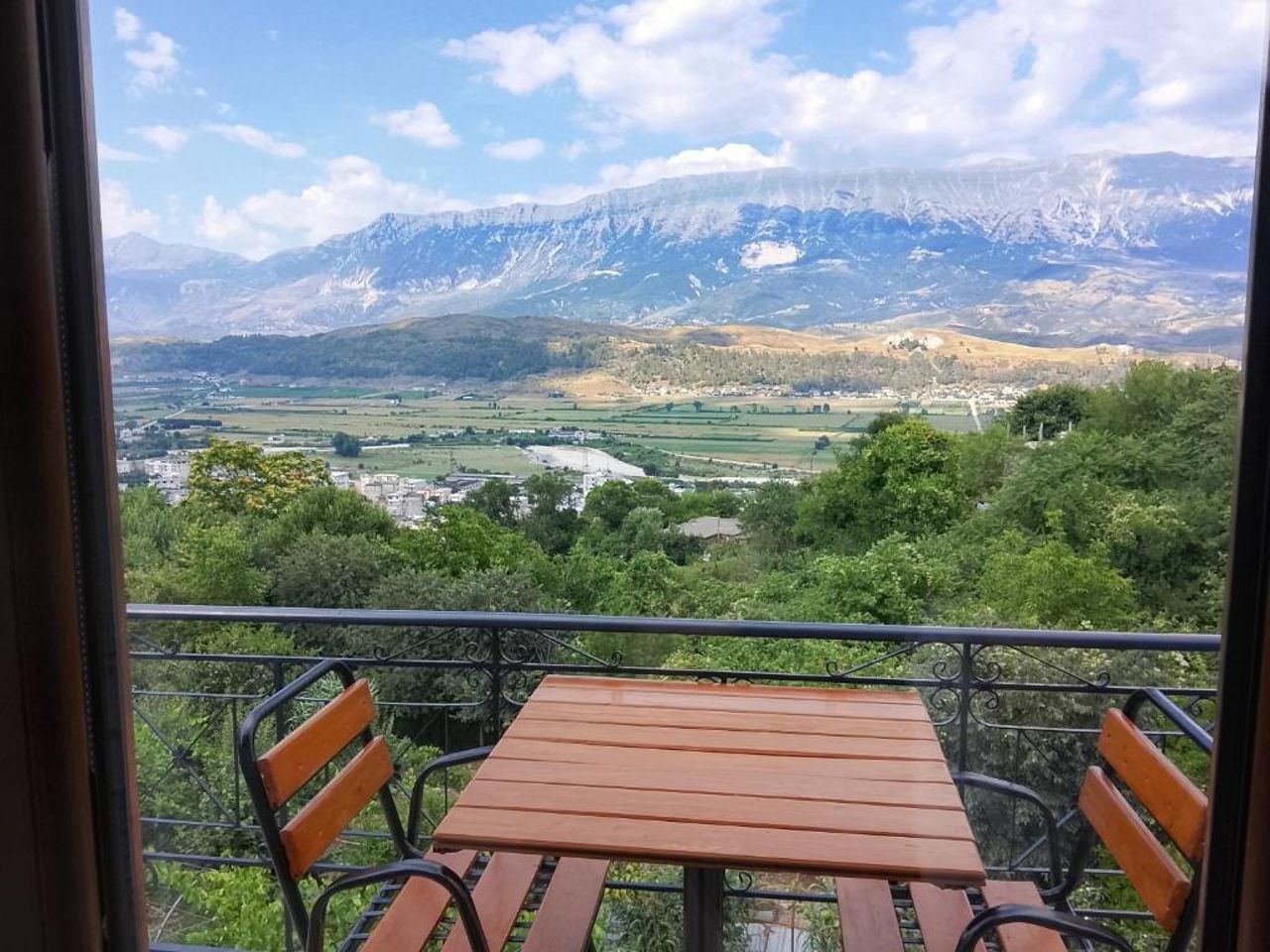 Bixhaku GuestHouse