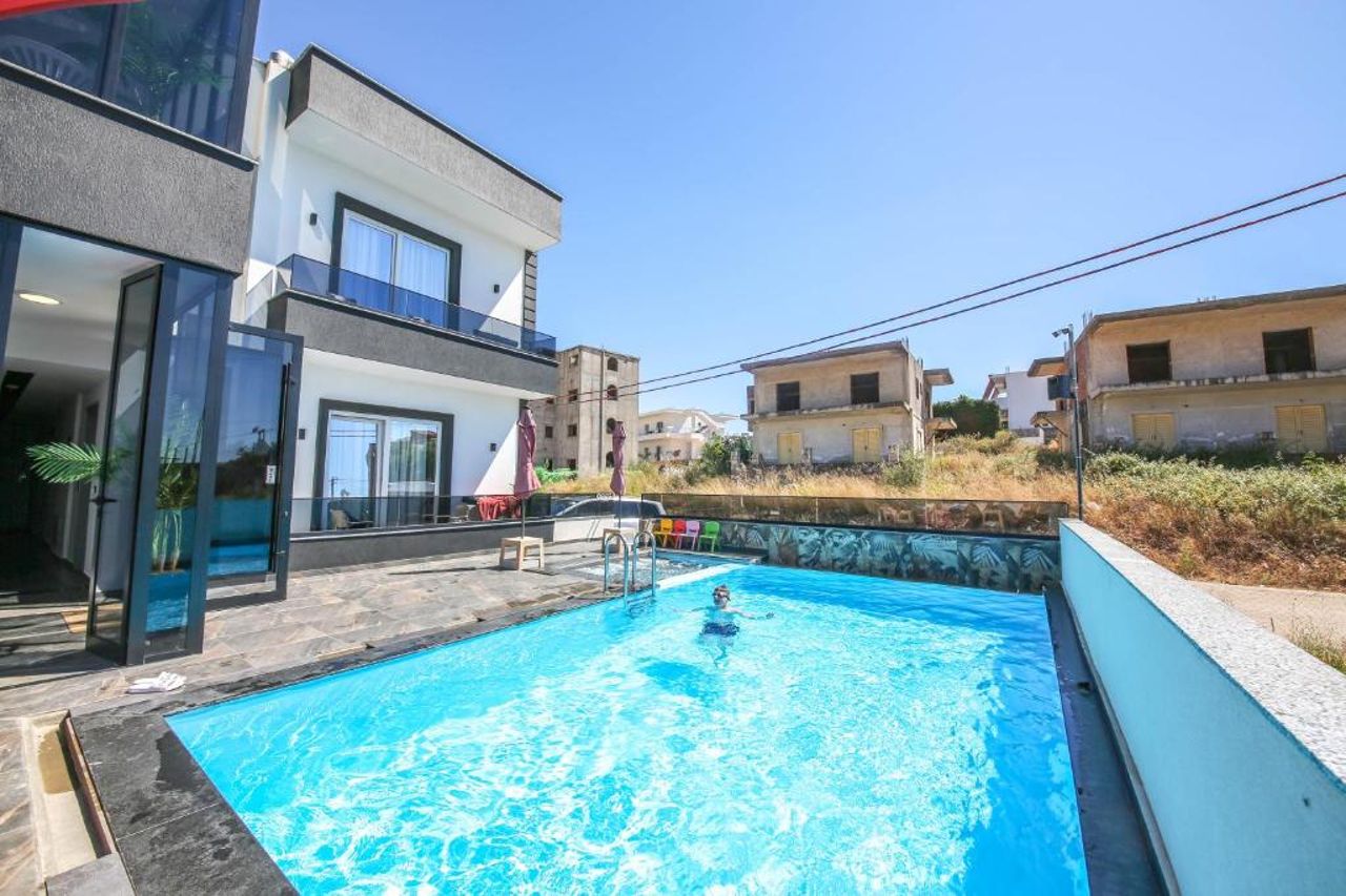 Hotel Roas Ksamil