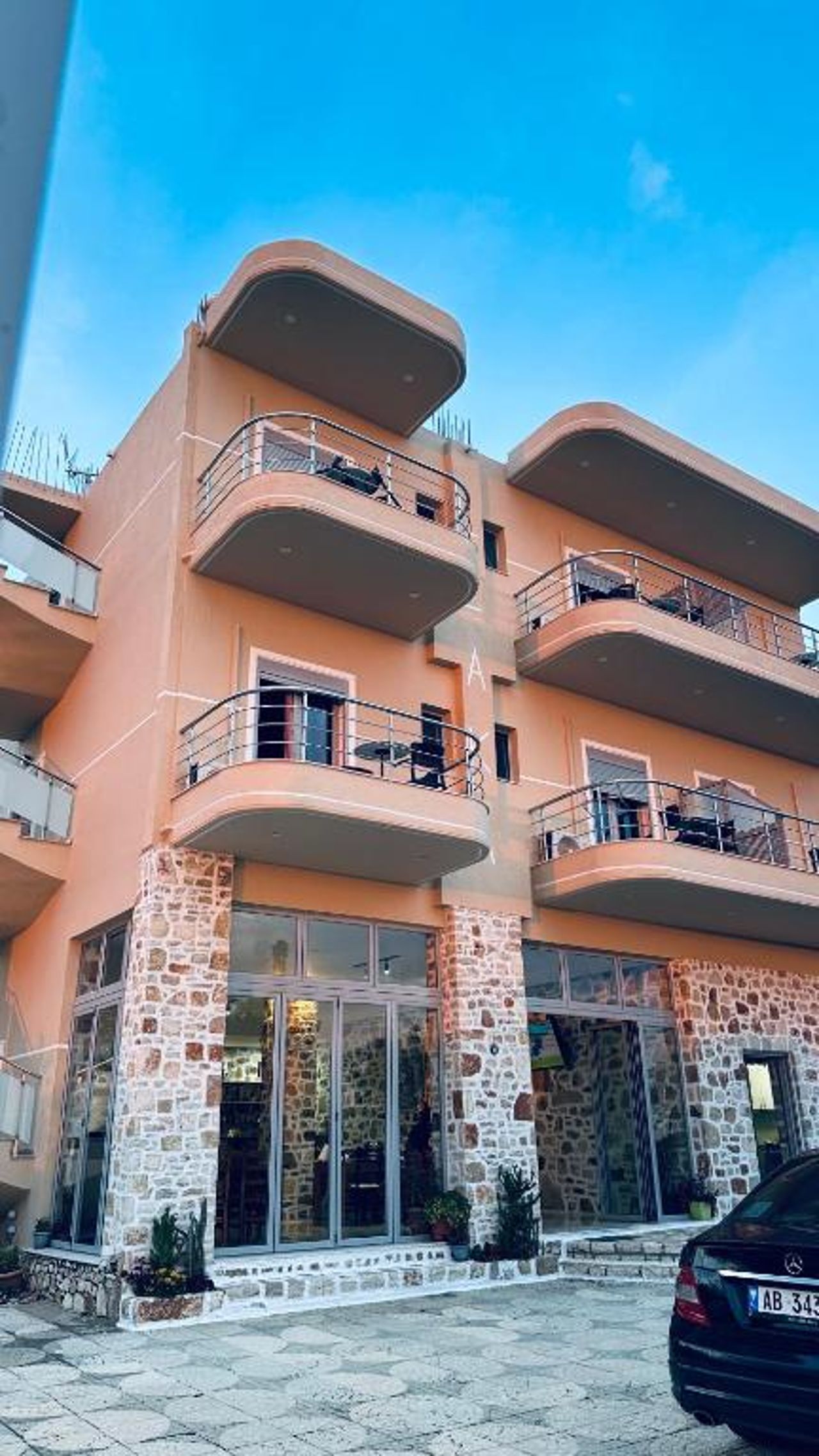 Vila Llaka