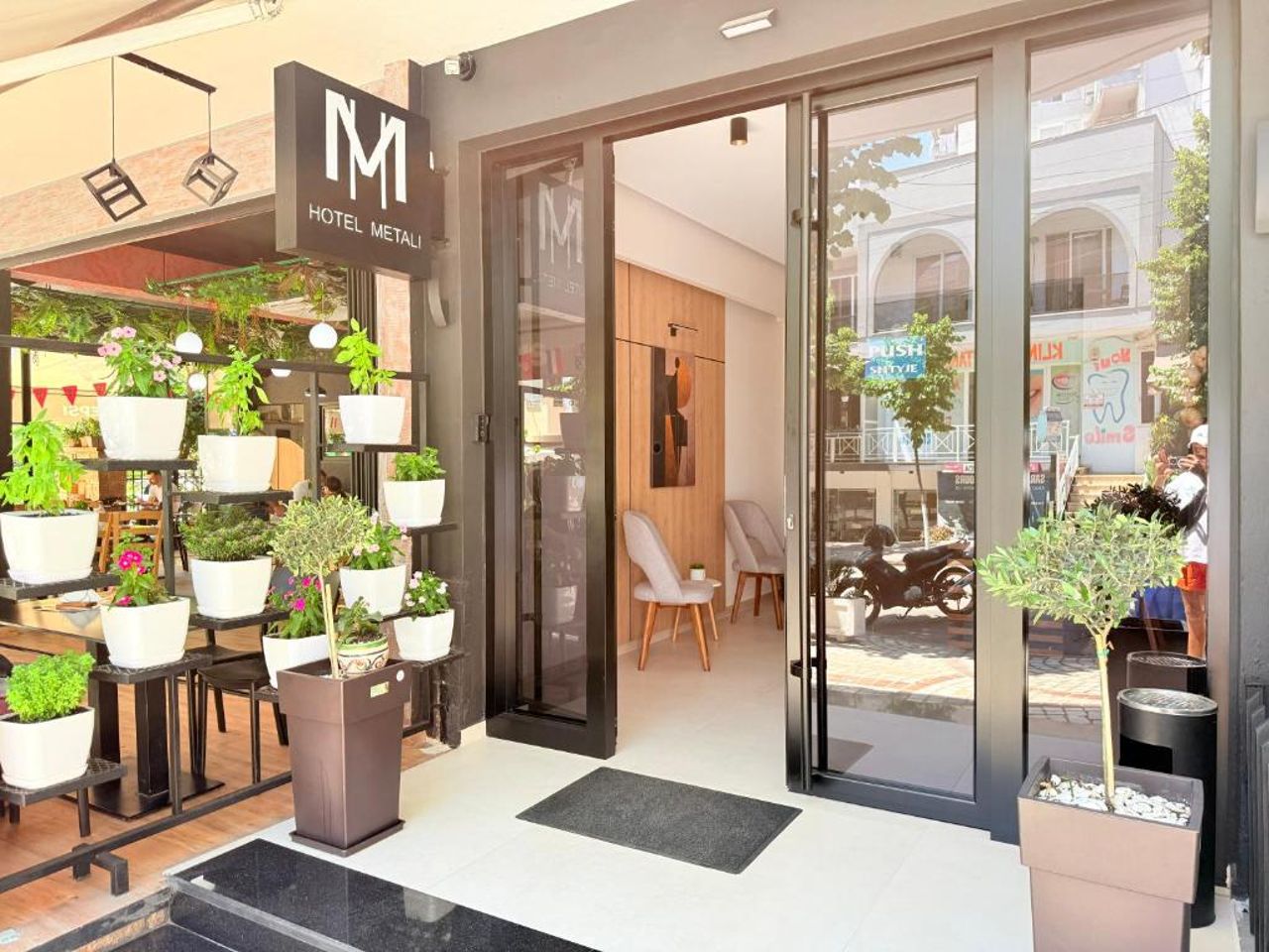 Hotel Metali