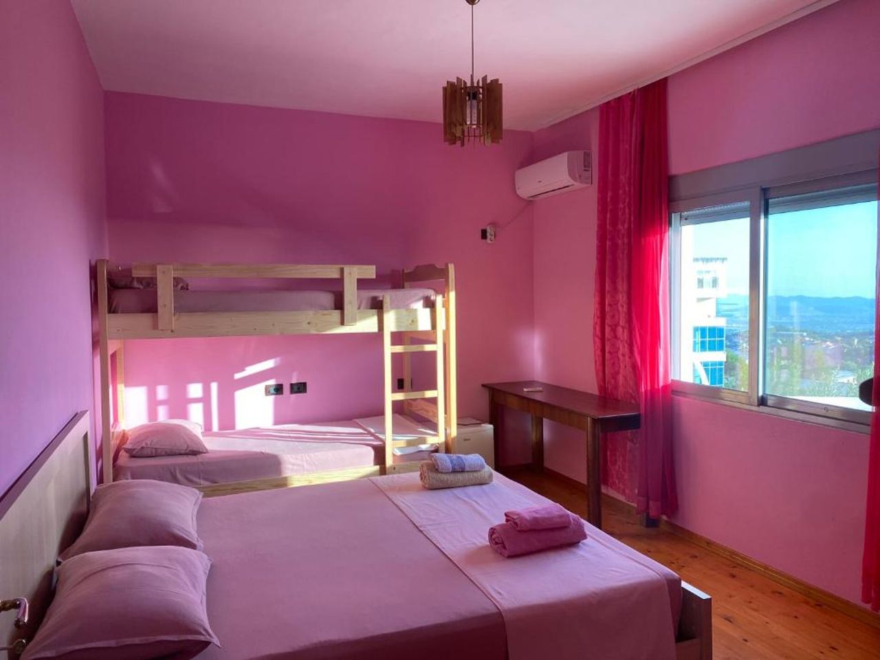 Meti Guest House