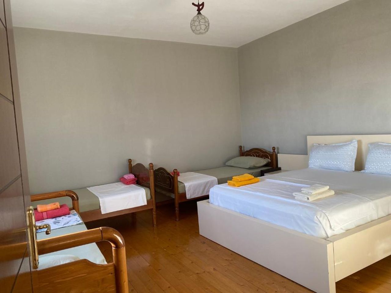 Meti Guest House